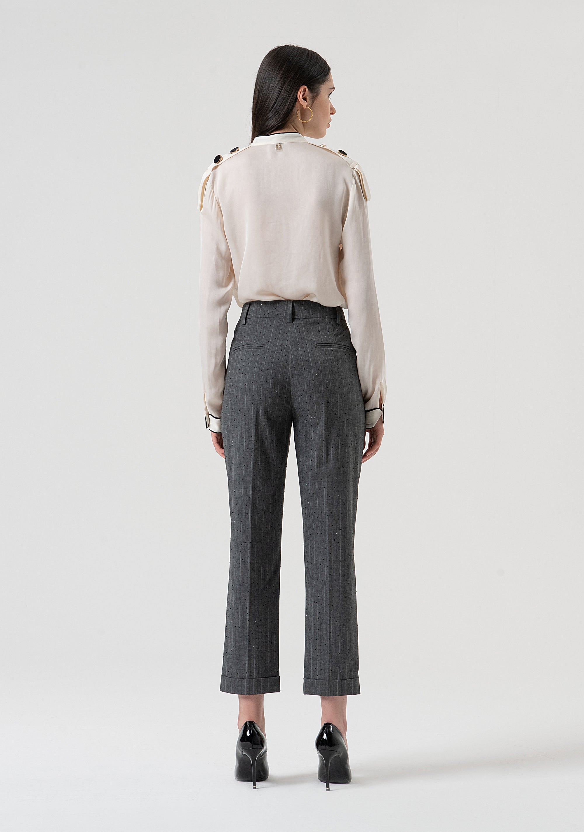Pantalone regular chino in tessuto gessato con strass FR25WV4009W459D4-121 Fracomina