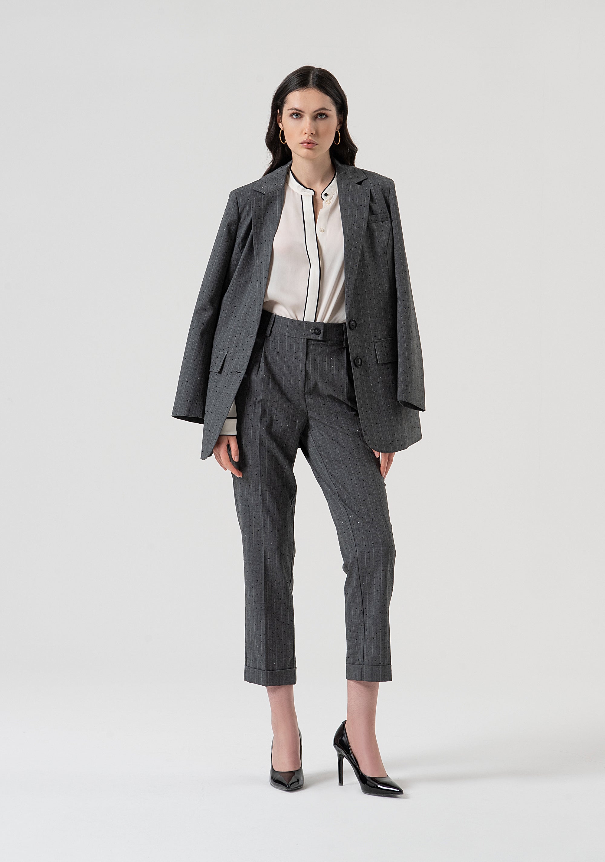 Pantalone regular chino in tessuto gessato con strass FR25WV4009W459D4-121 Fracomina