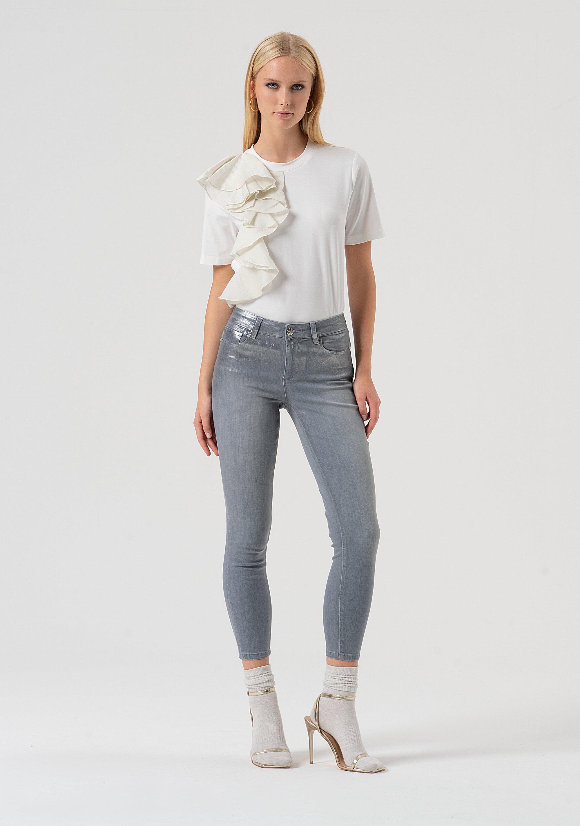 Jeans slim effetto push up in denim grigio con spalmatura FR25WV8000D408P9-T54 Fracomina