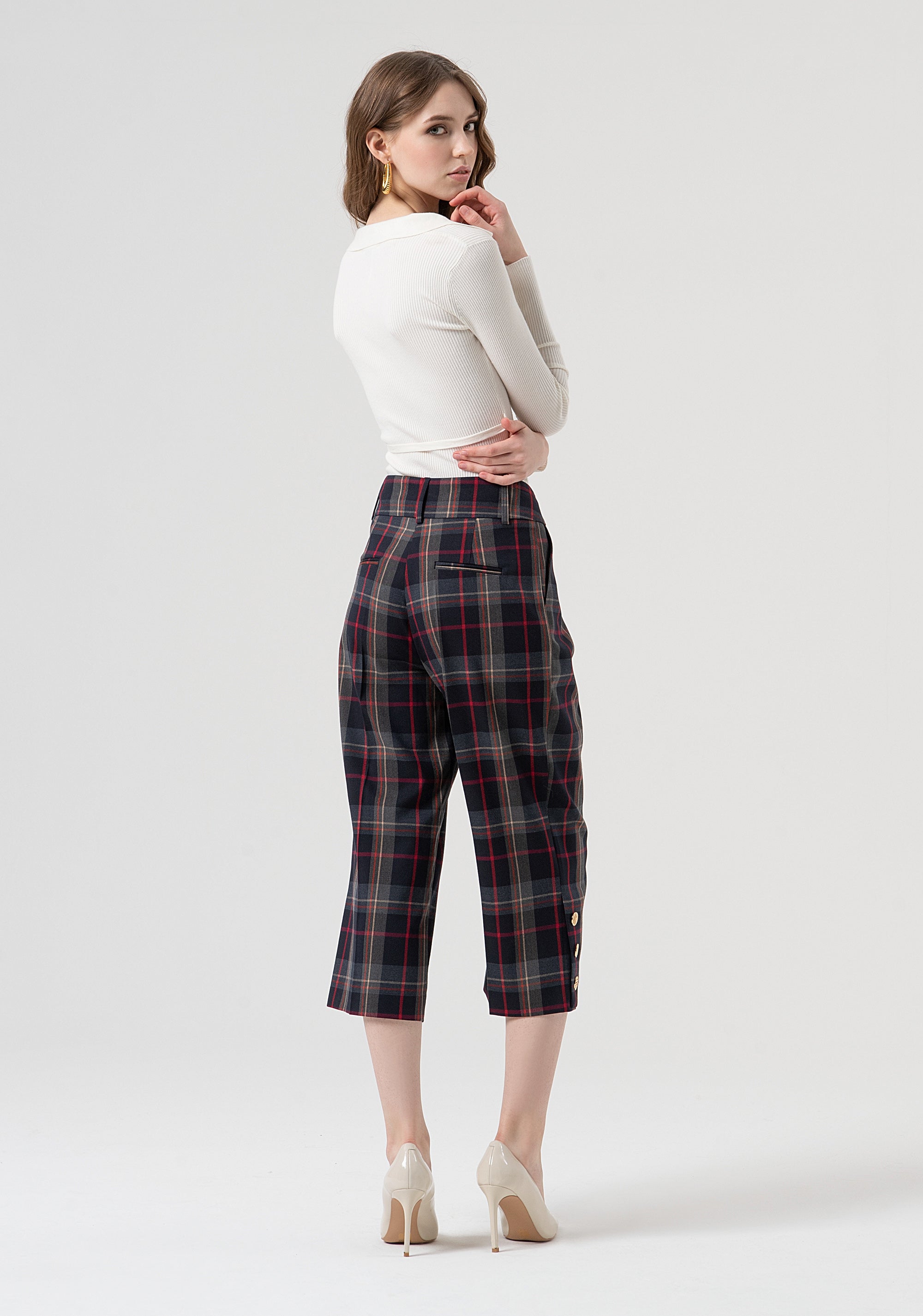 Pantalone carrot cropped in tessuto tartan FR25WV9006W45995-T62 Fracomina