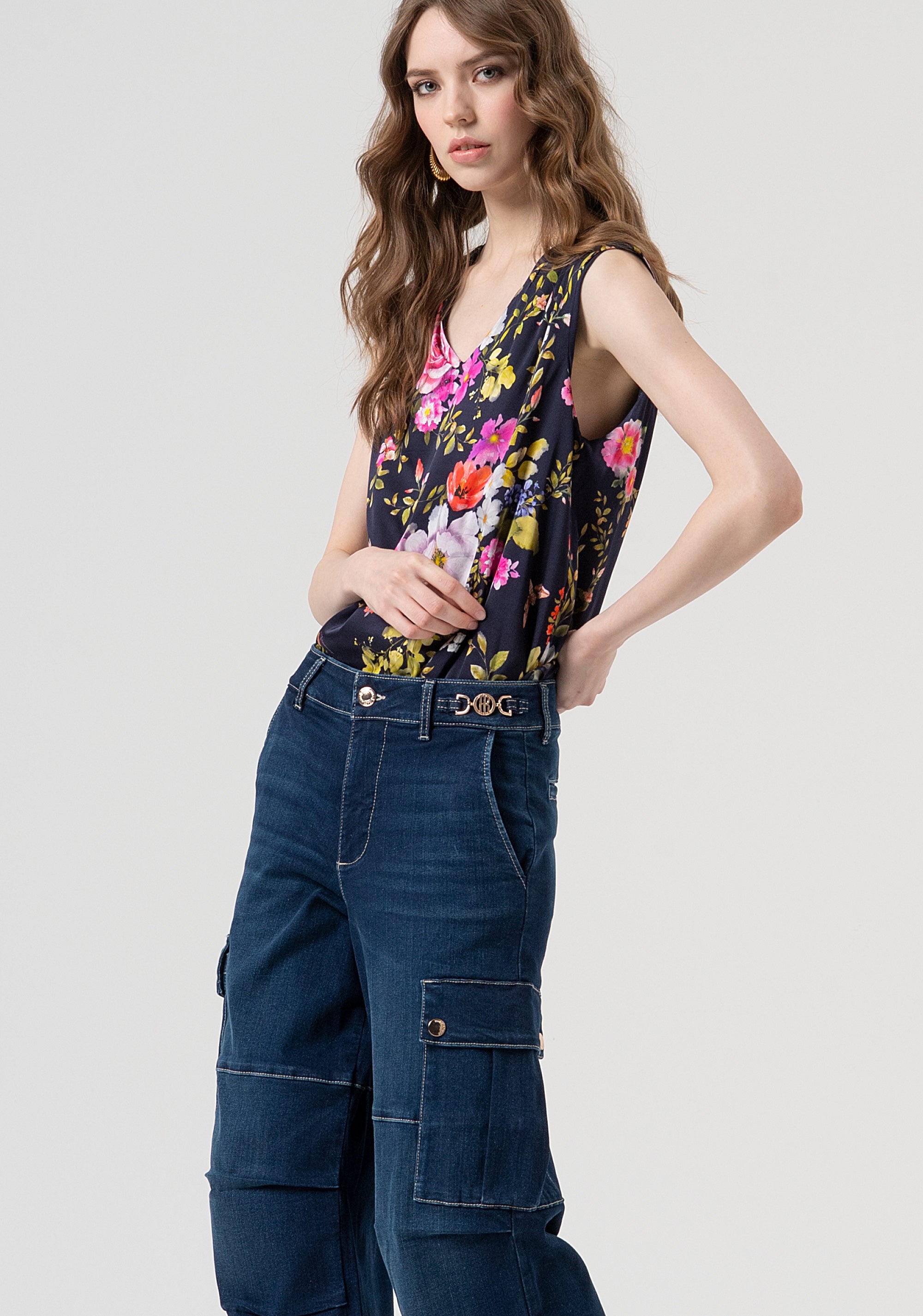 Jeans cargo in denim con lavaggio scuro FR25WVC008D46001-117 Fracomina