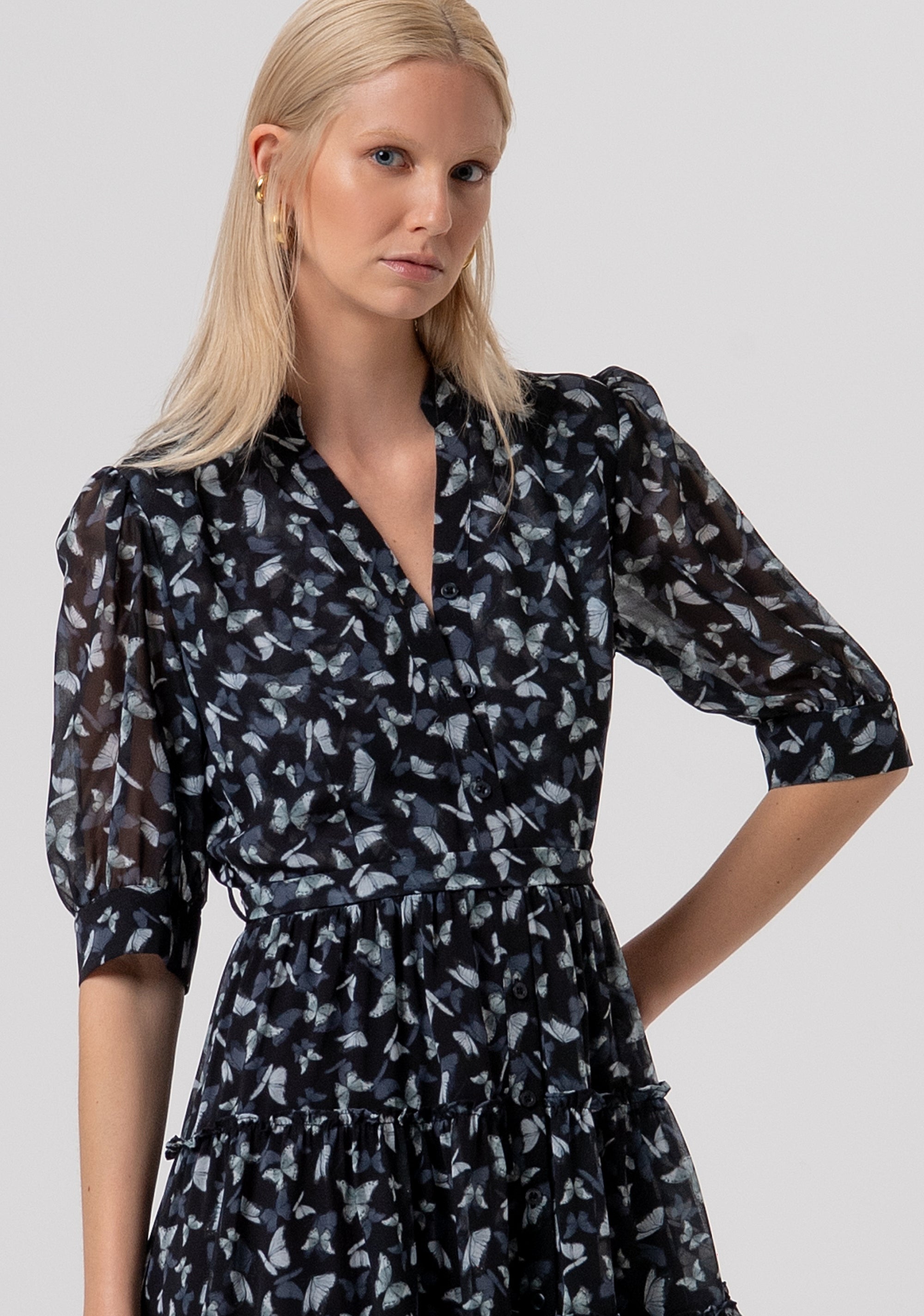 Abito regular modello chemisier in georgette con fantasia floreale FR26SD1035W412W6-054 Fracomina