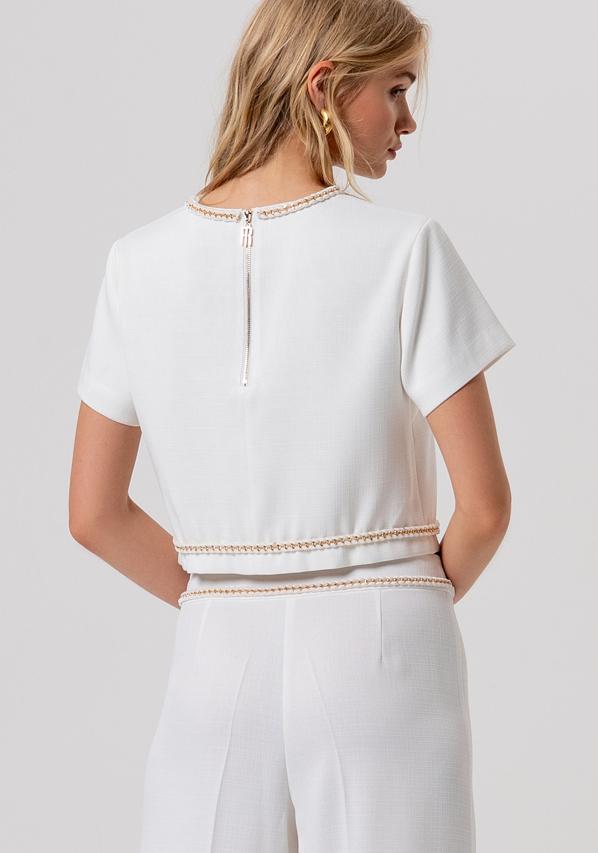 Top cropped con applicazioni luminose FR26ST1001W43901-108 Fracomina