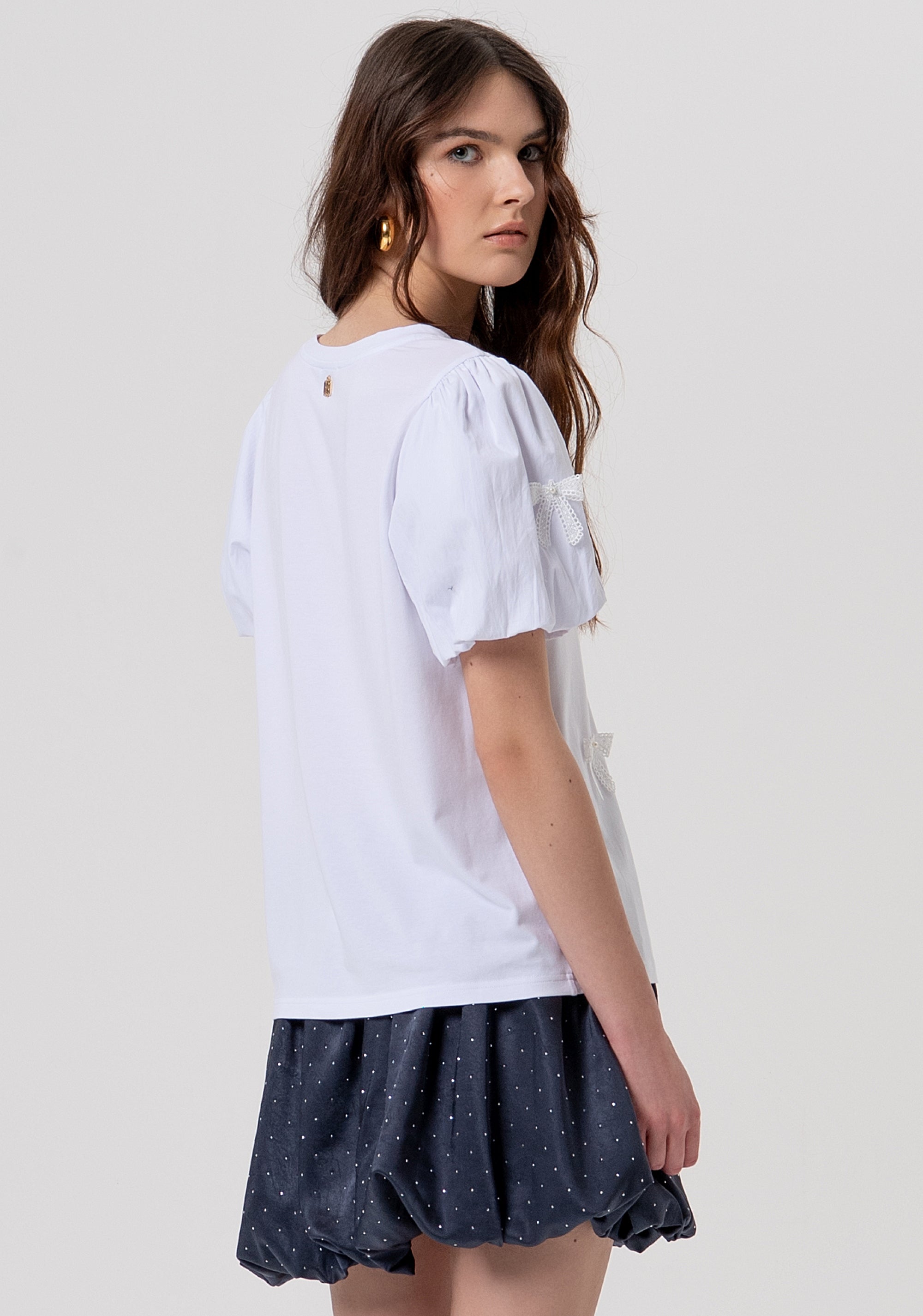 T-shirt regular in jersey con applicazioni fiocchi FR26ST3034J41801-278 Fracomina