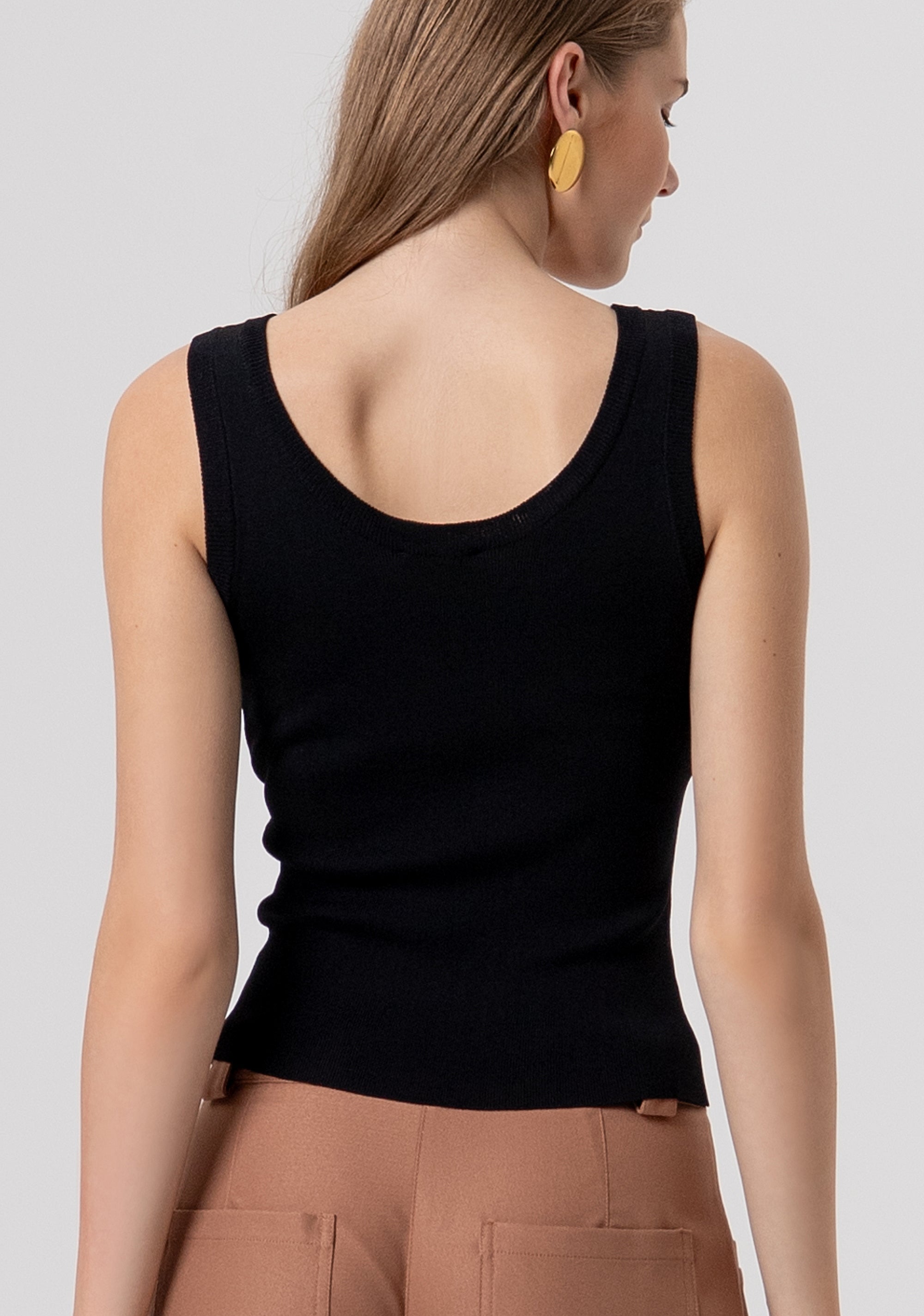 Top slim senza maniche in maglia FR26ST4005K524R9-053 Fracomina