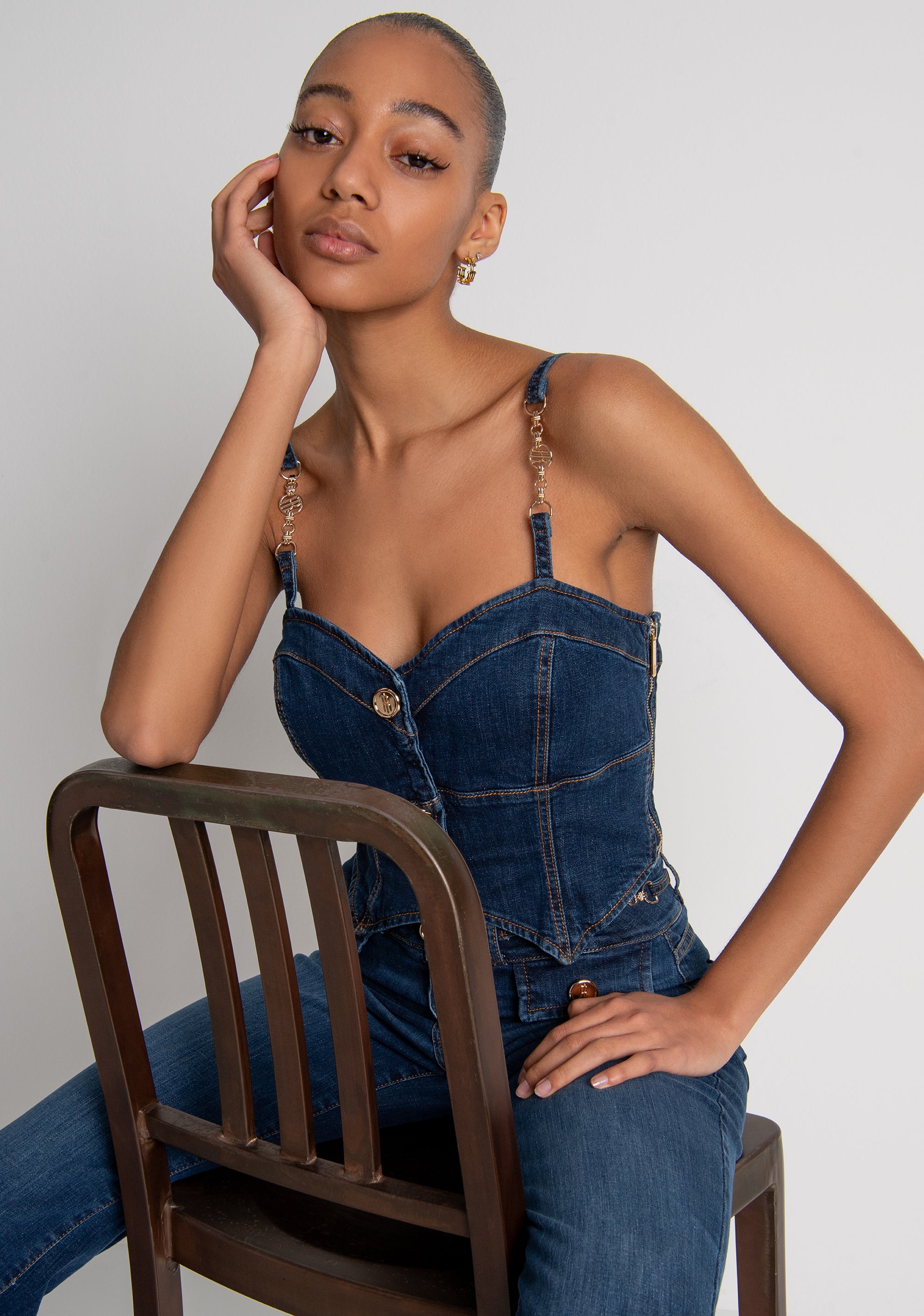 Bustier slim cropped in denim con lavaggio medio FR26WJ5014D47602 FRACOMINA