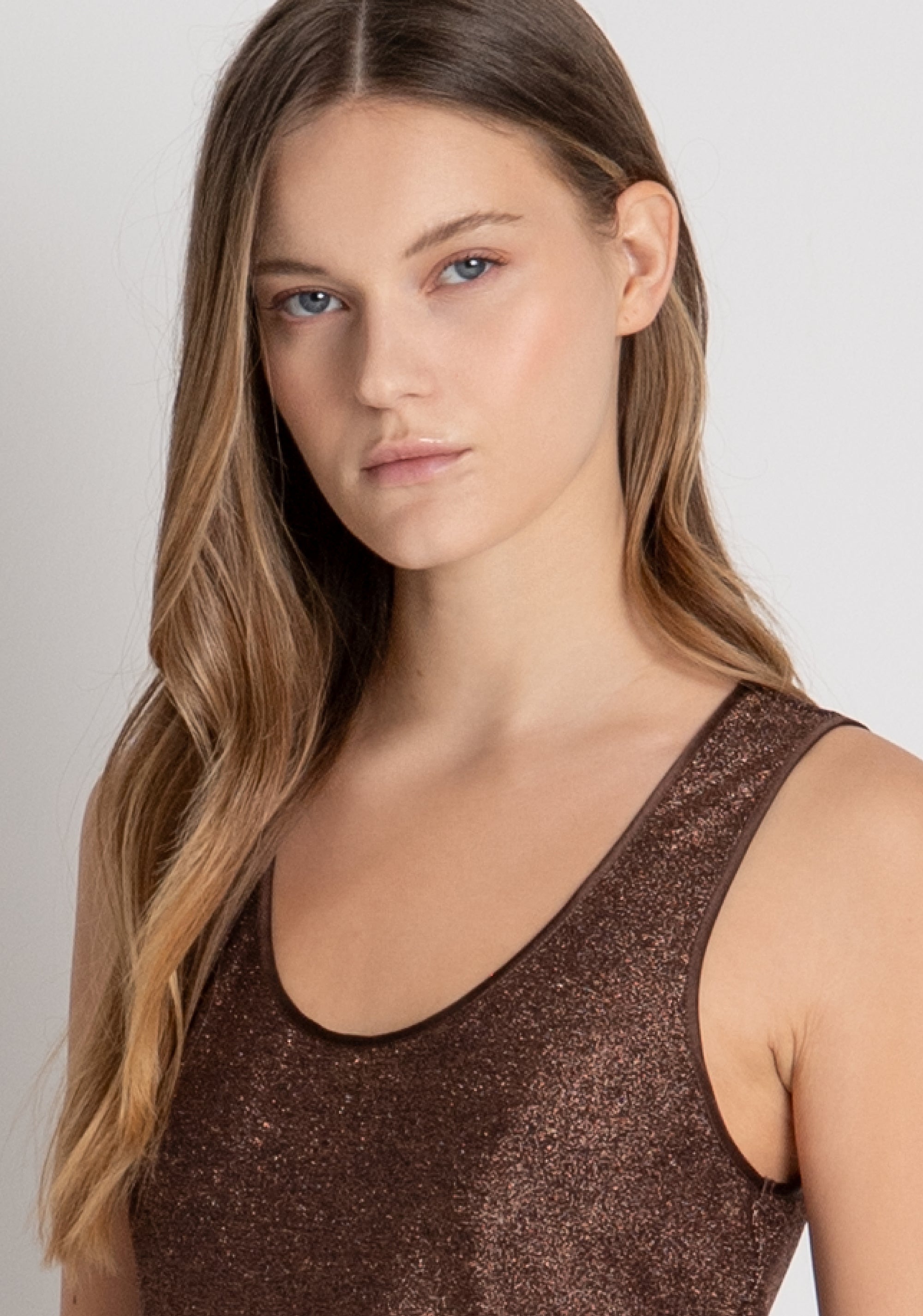 Top slim senza maniche con lurex FRACOMINA — immagine 3 di 6