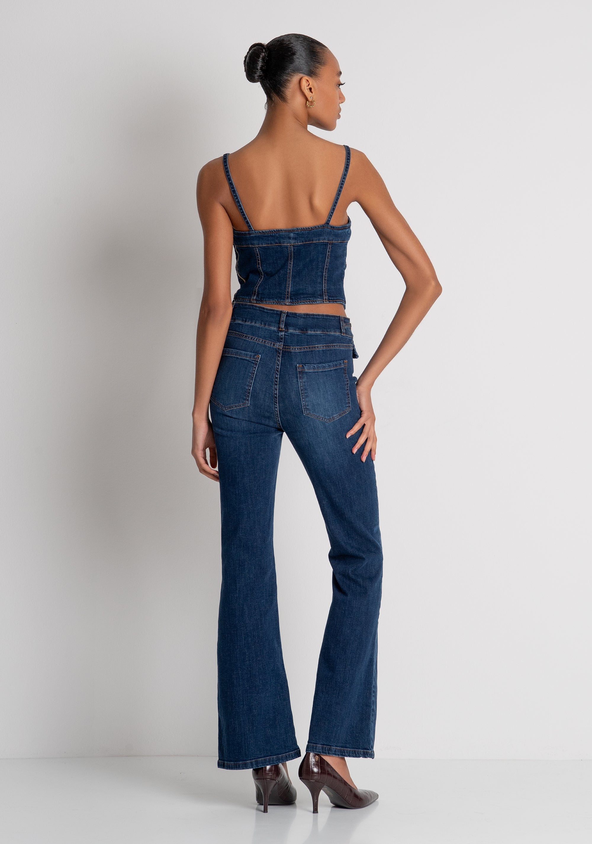 Jeans bootcut in denim con lavaggio medio FR26WVA011D47602 FRACOMINA