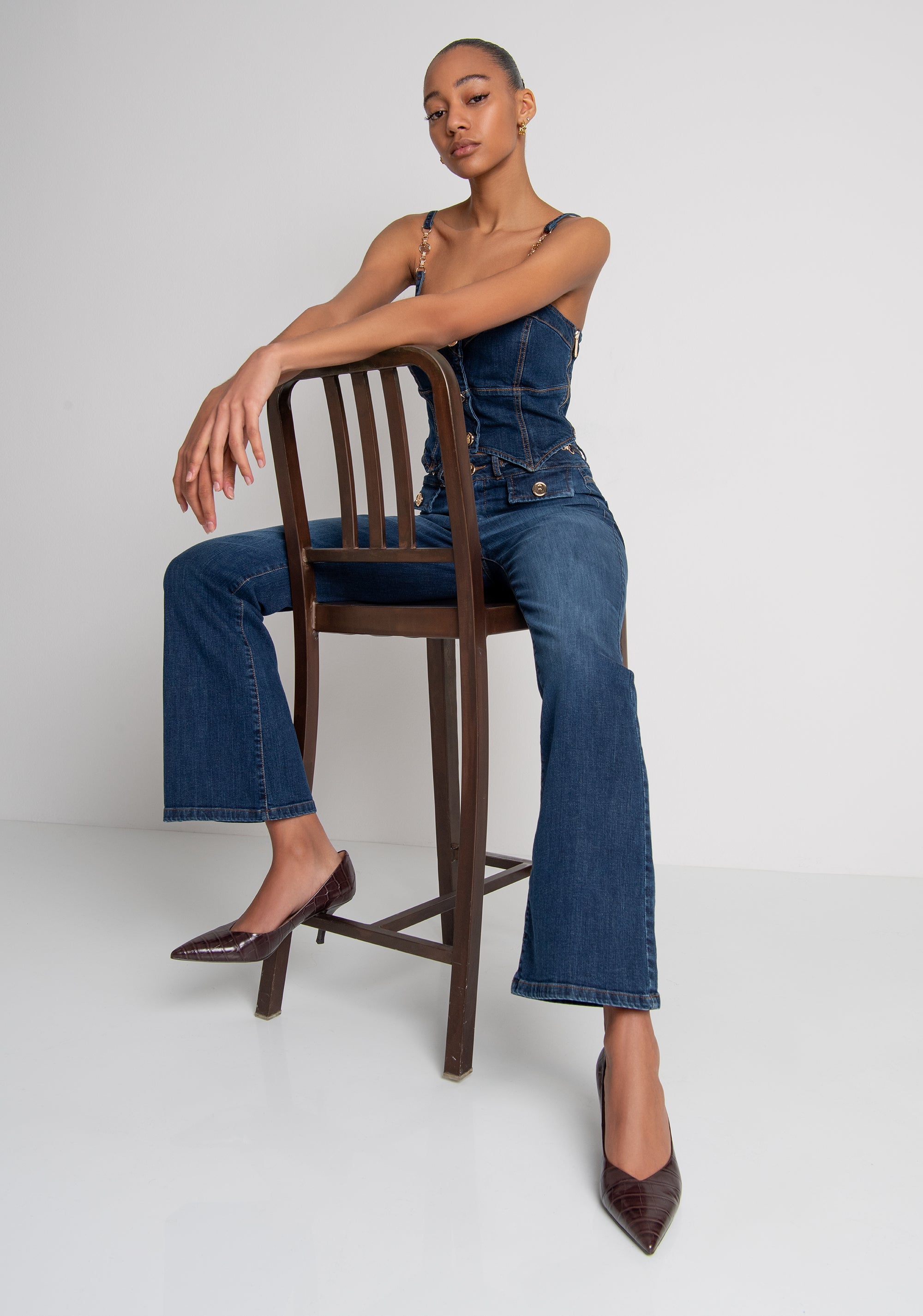 Jeans bootcut in denim con lavaggio medio FR26WVA011D47602 FRACOMINA