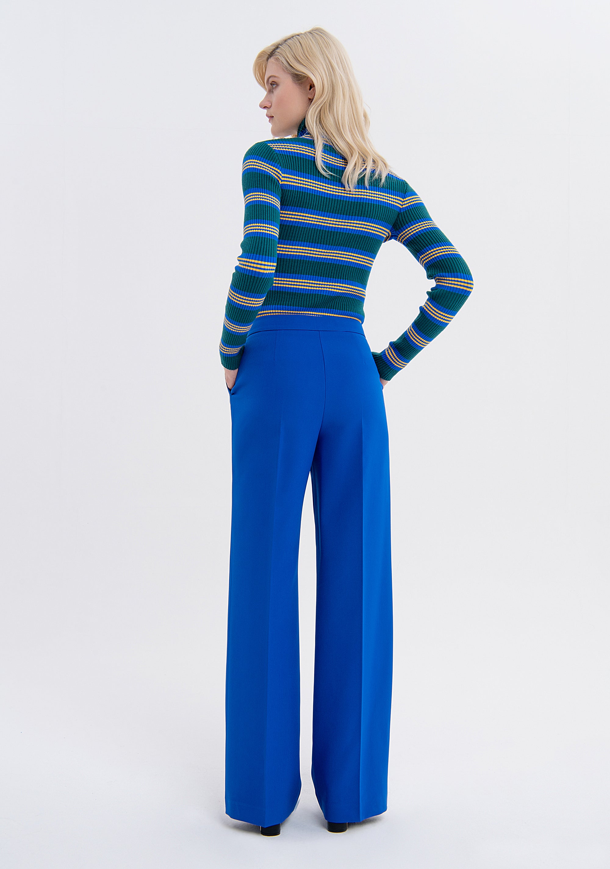 Pantaloni ampi a palazzo in tessuto tecnico FS23WV3003W42901 Fracomina