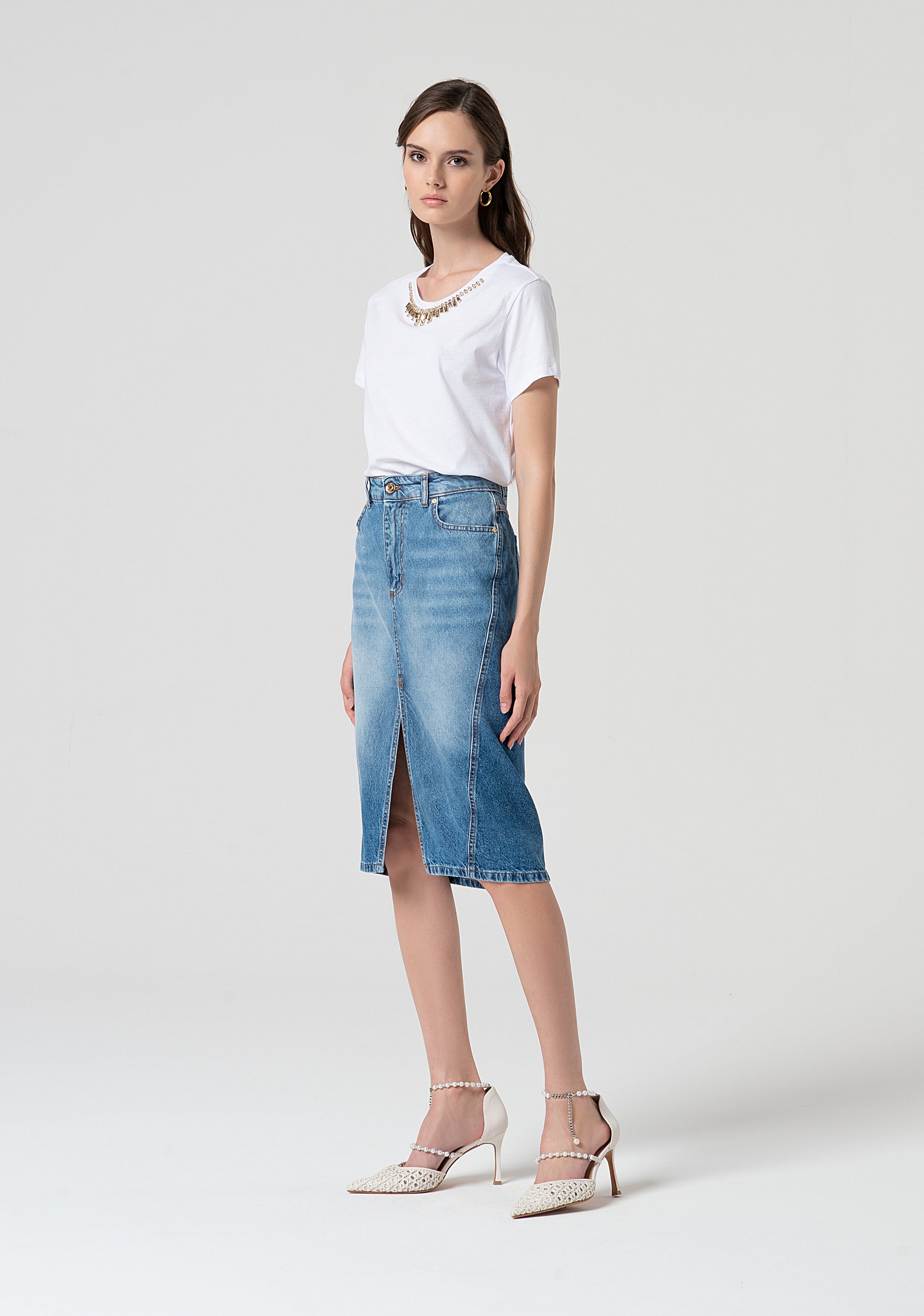 Gonna regular midi in denim con lavaggio medio FS25SG5003D40093-365 Fracomina