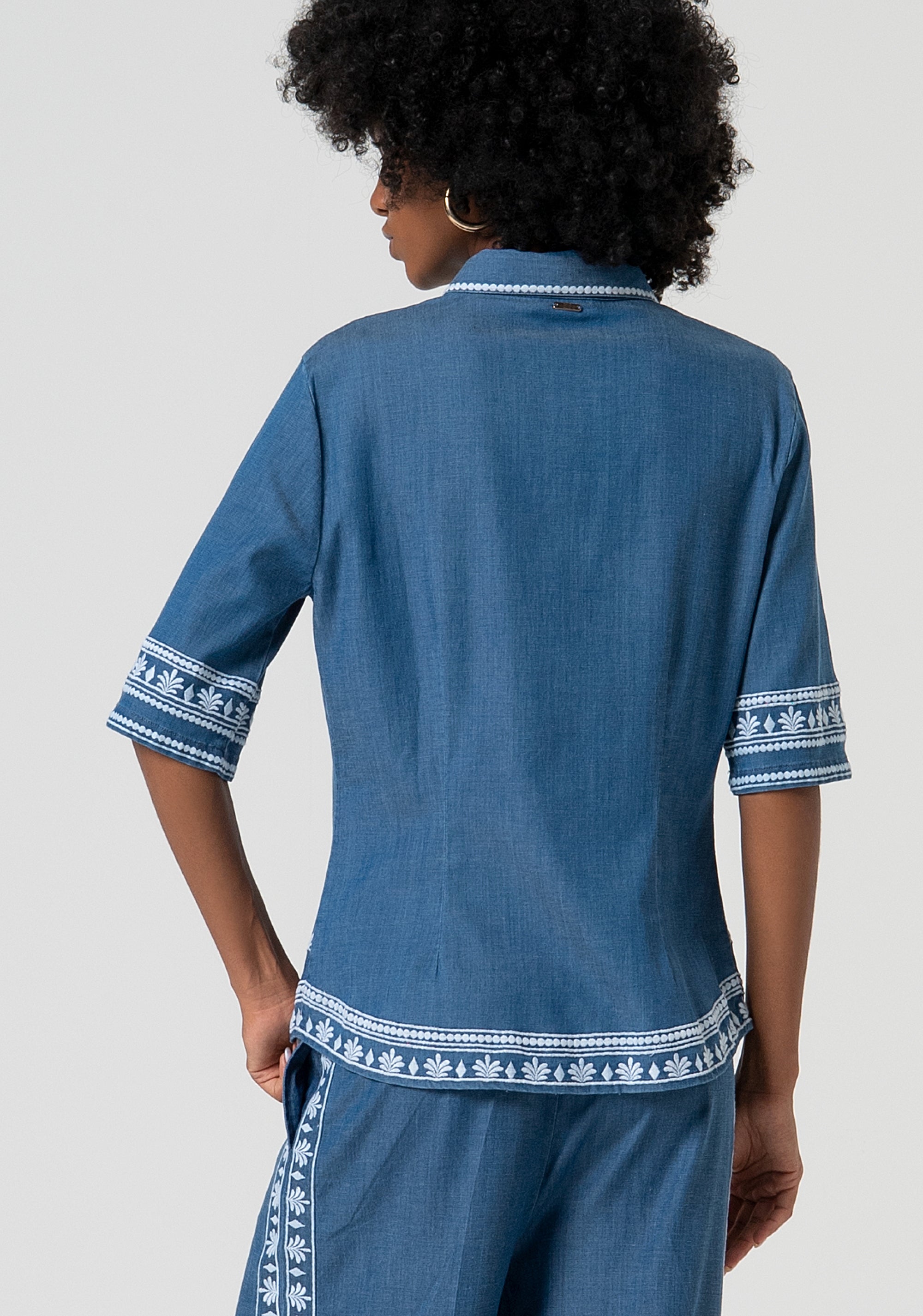 Camicia regular in chambray con ricami FS25ST6019W792E5-175 Fracomina