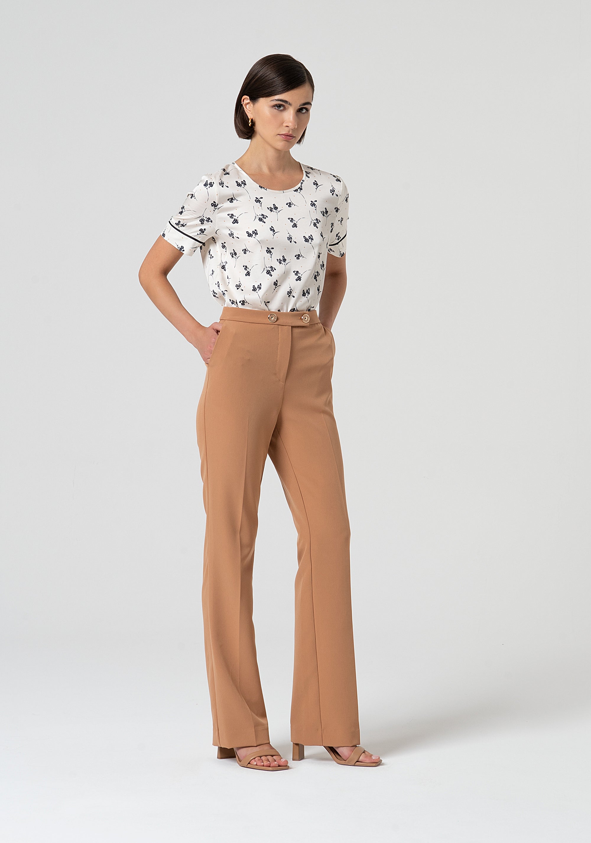 Pantaloni bootcut in tessuto fluido stretch FS25SVA001W42901-E11 Fracomina