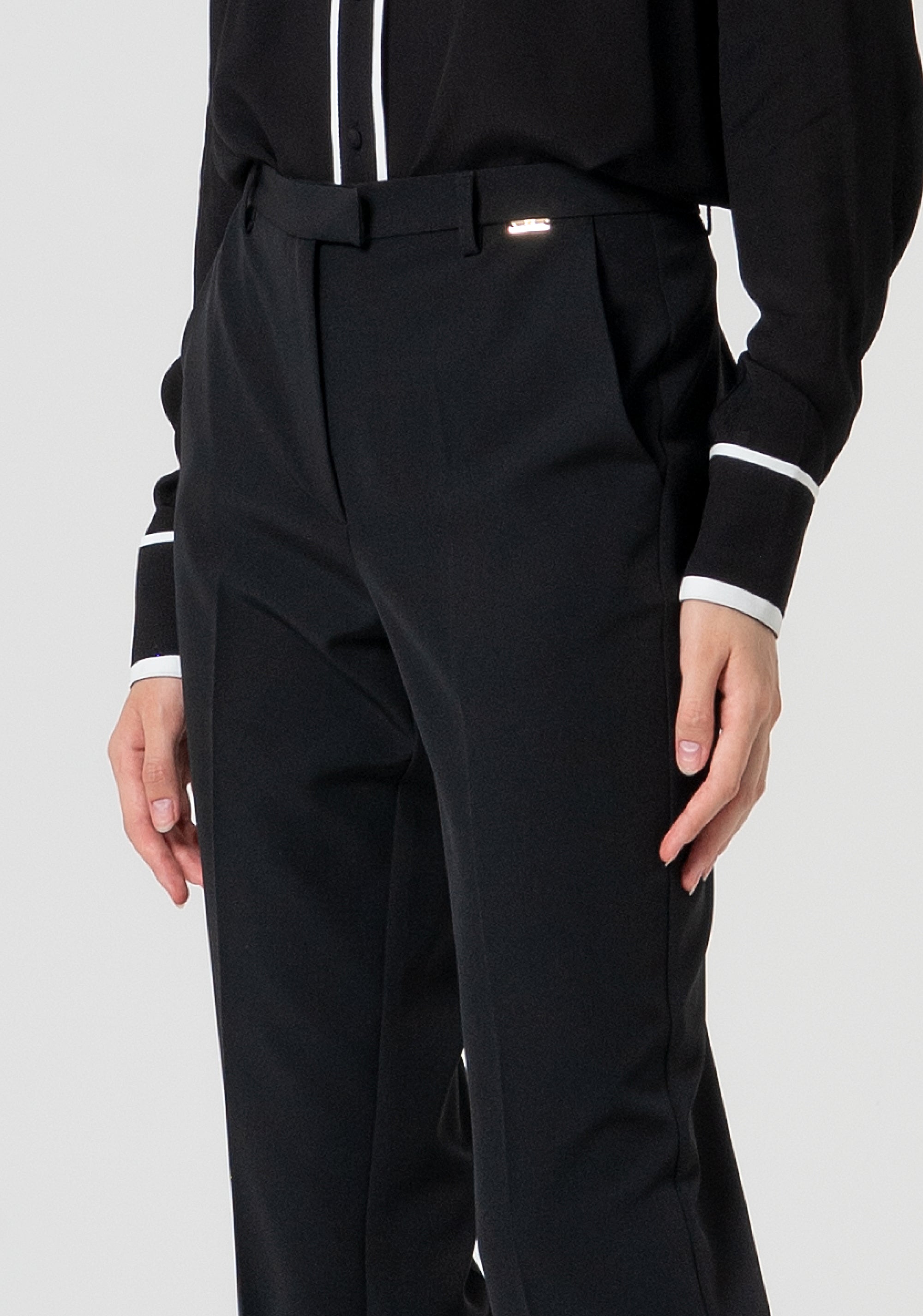 Pantaloni bootcut in tessuto strutturato FS25SVA002W42901-053 Fracomina