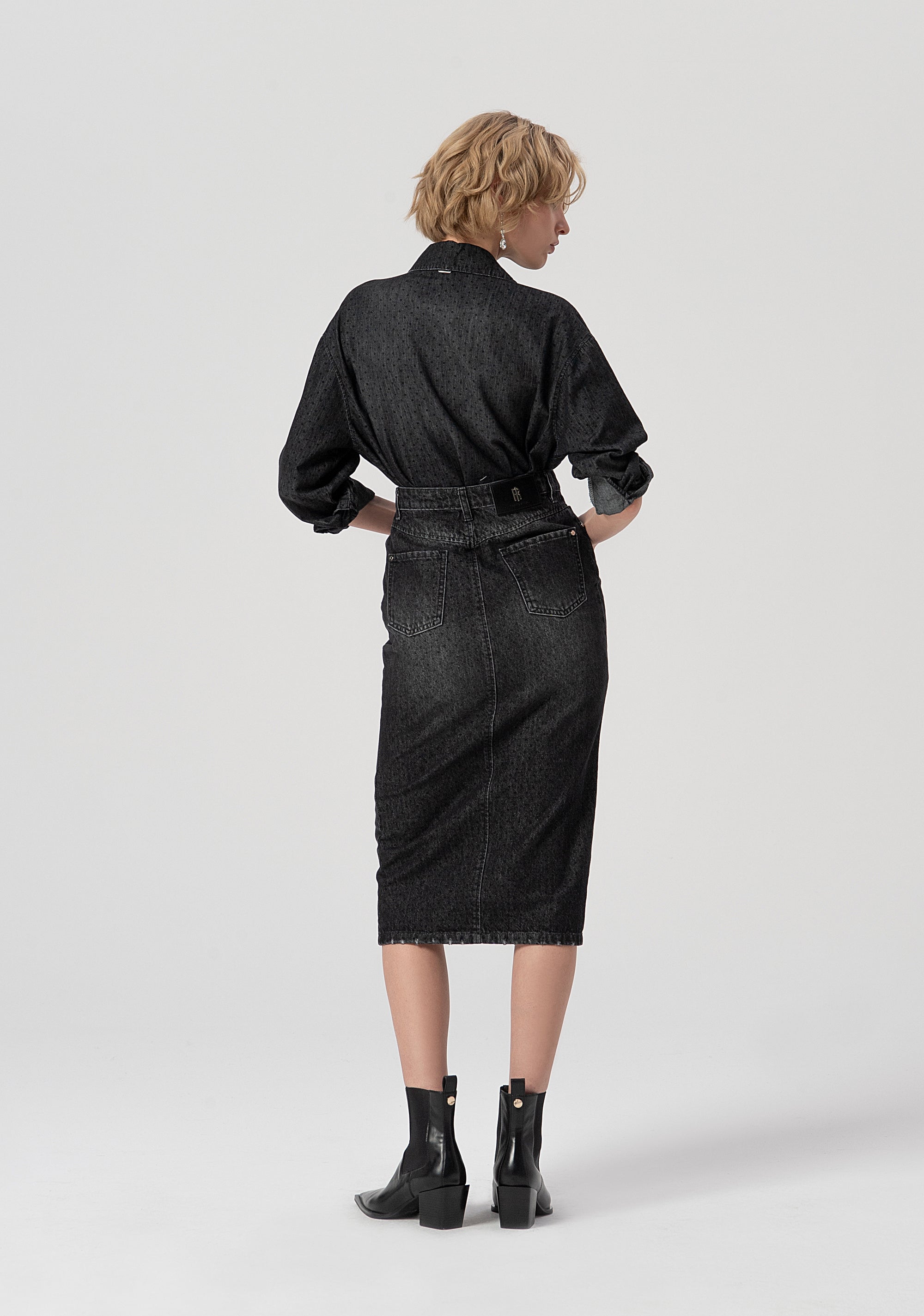 Gonna slim midi in denim nero con lavaggio medio FS25WG5001D40001-553 Fracomina