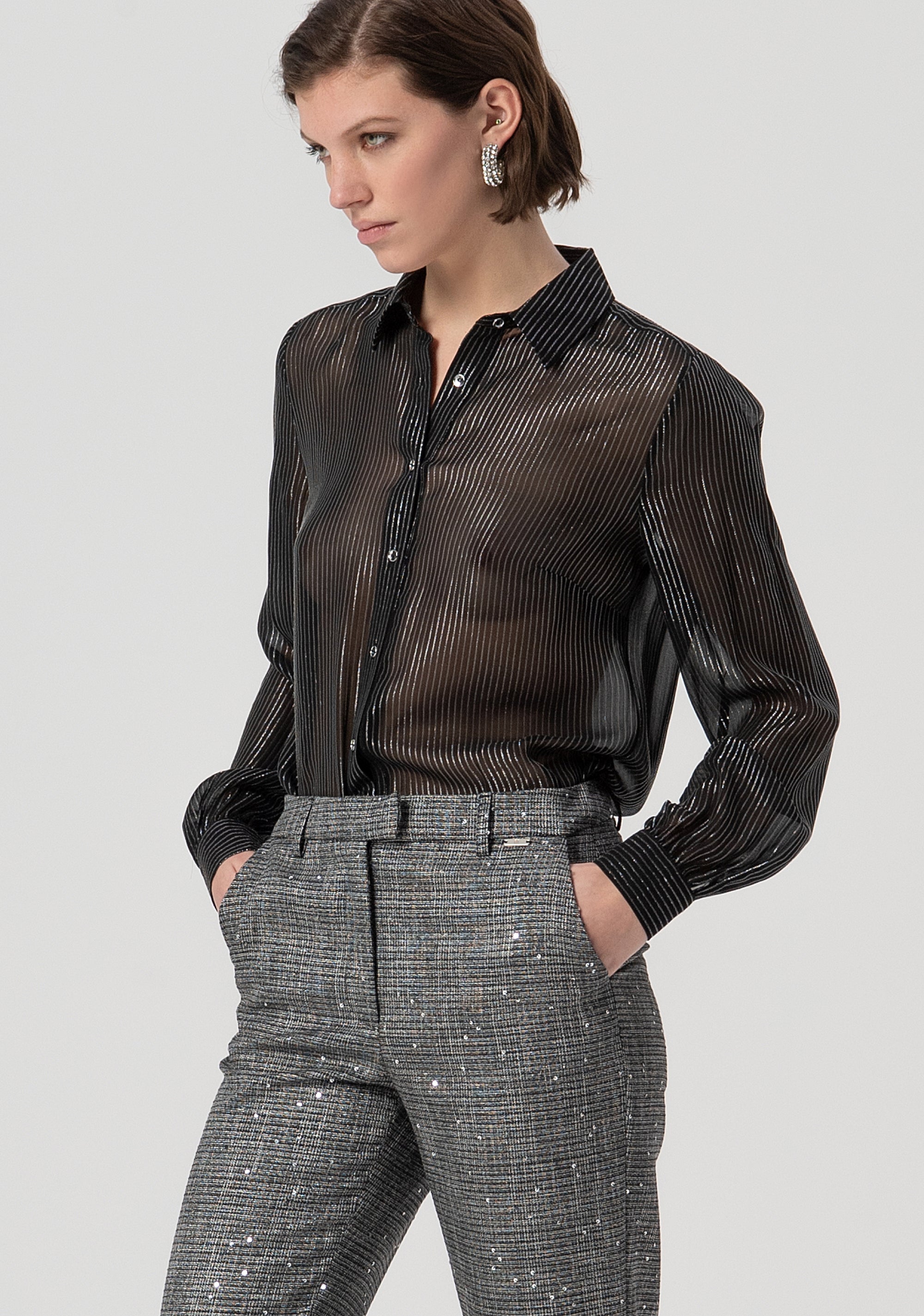 Pantalone regular a sigaretta in tweed con paillettes applicate FS25WV2005W821J5-053 Fracomina