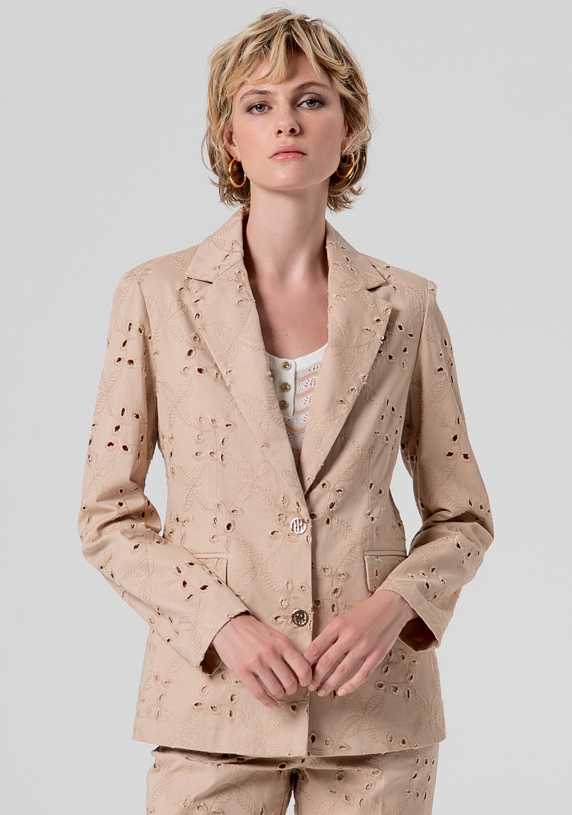 Blazer regular monopetto in pizzo San Gallo FS26SJ3006W825V8-050 Fracomina