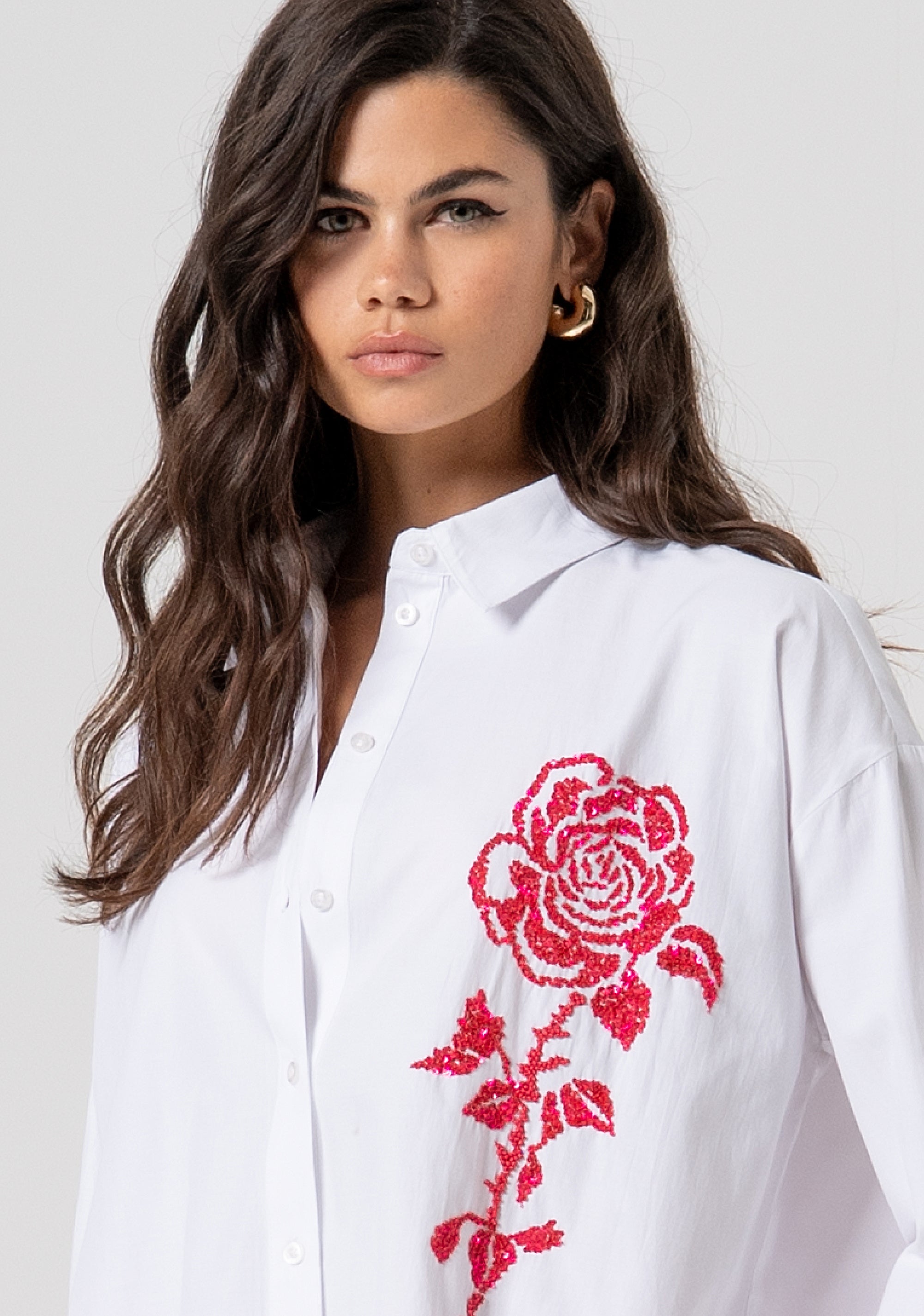 Camicia regular in popeline con ricamo FS26ST6006W445E5-278 Fracomina