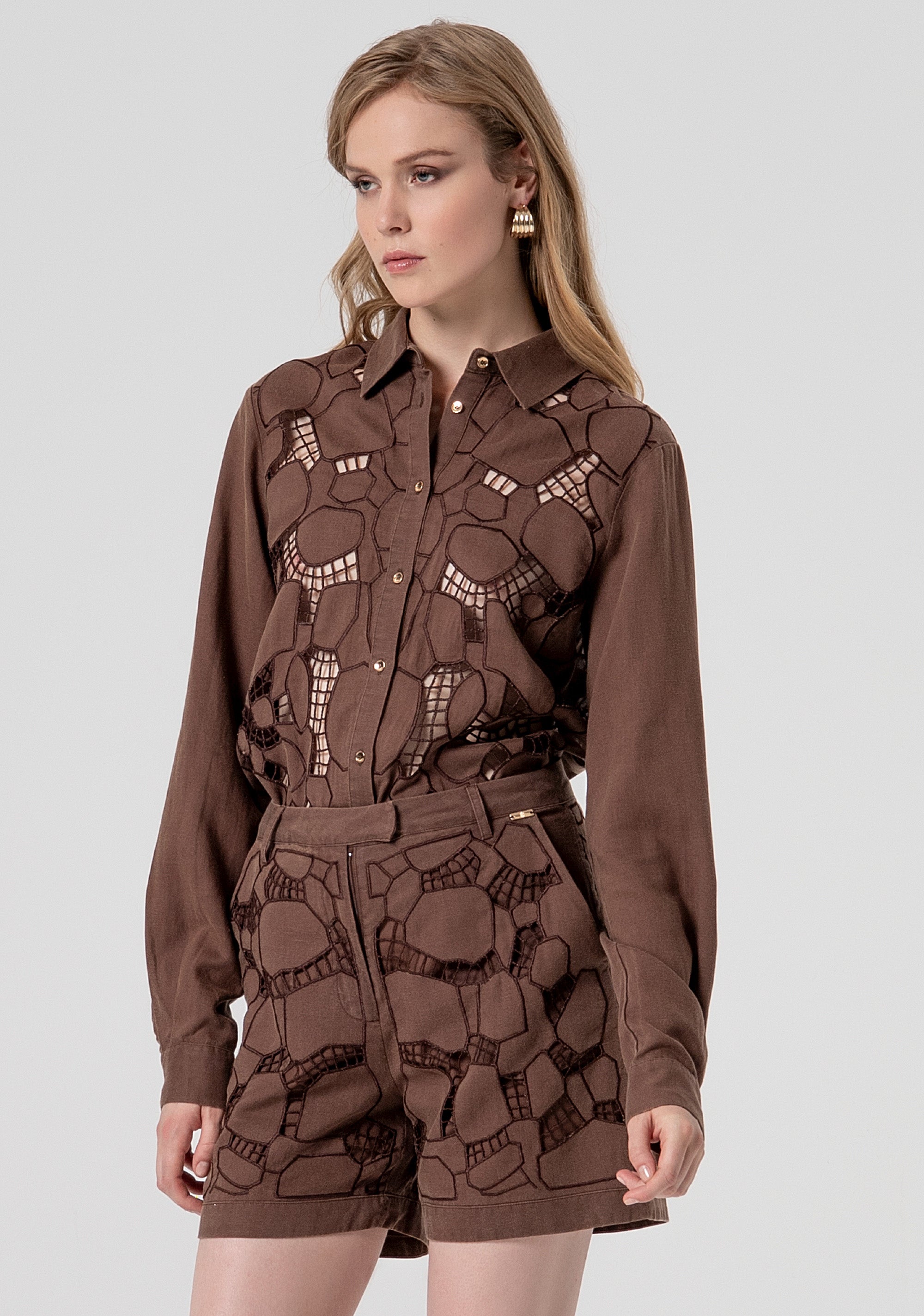 Pantaloncini regular in tessuto con ricami FS26SV6001W826E5-091 Fracomina