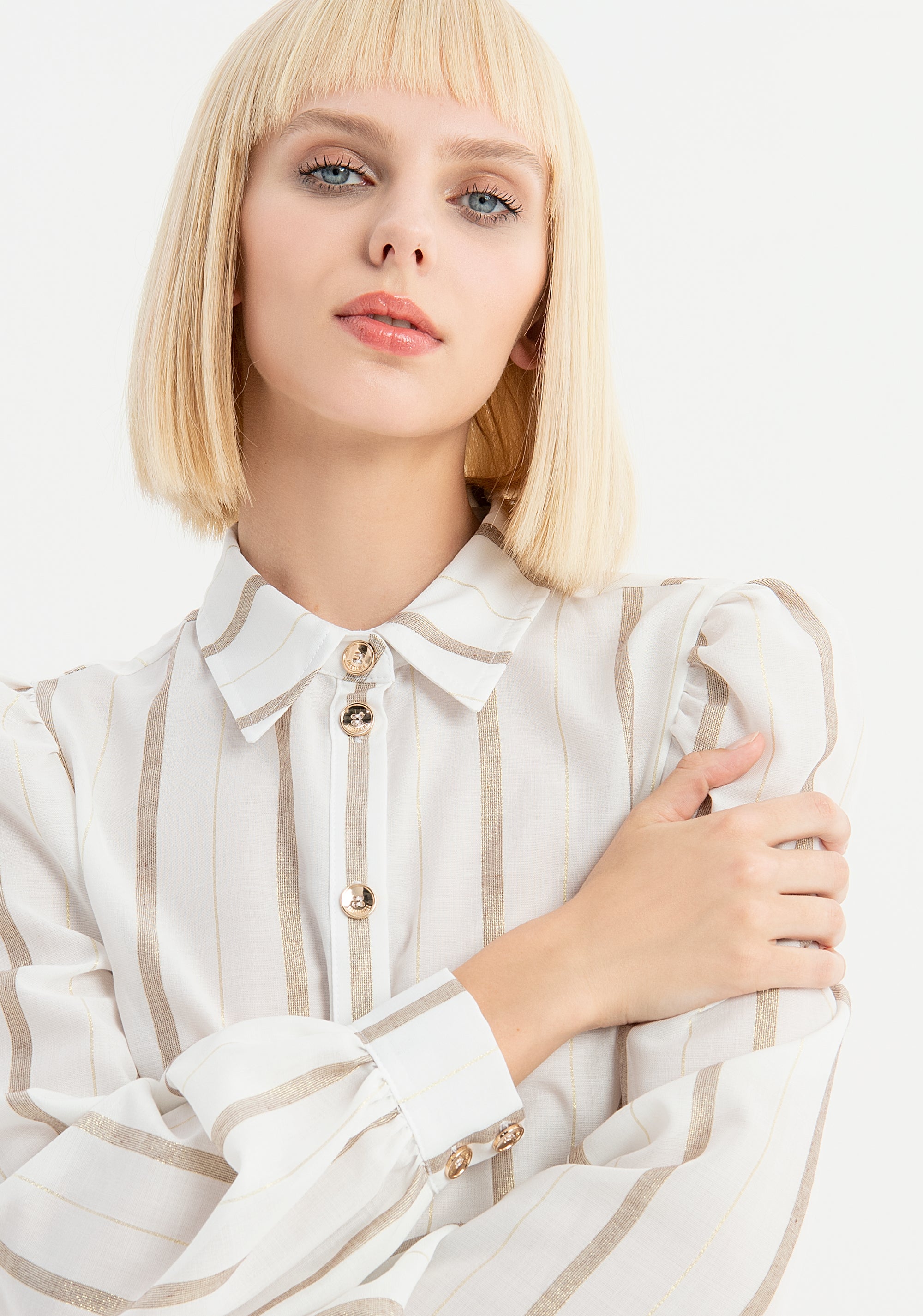 Camicia regular con maniche a sbuffo