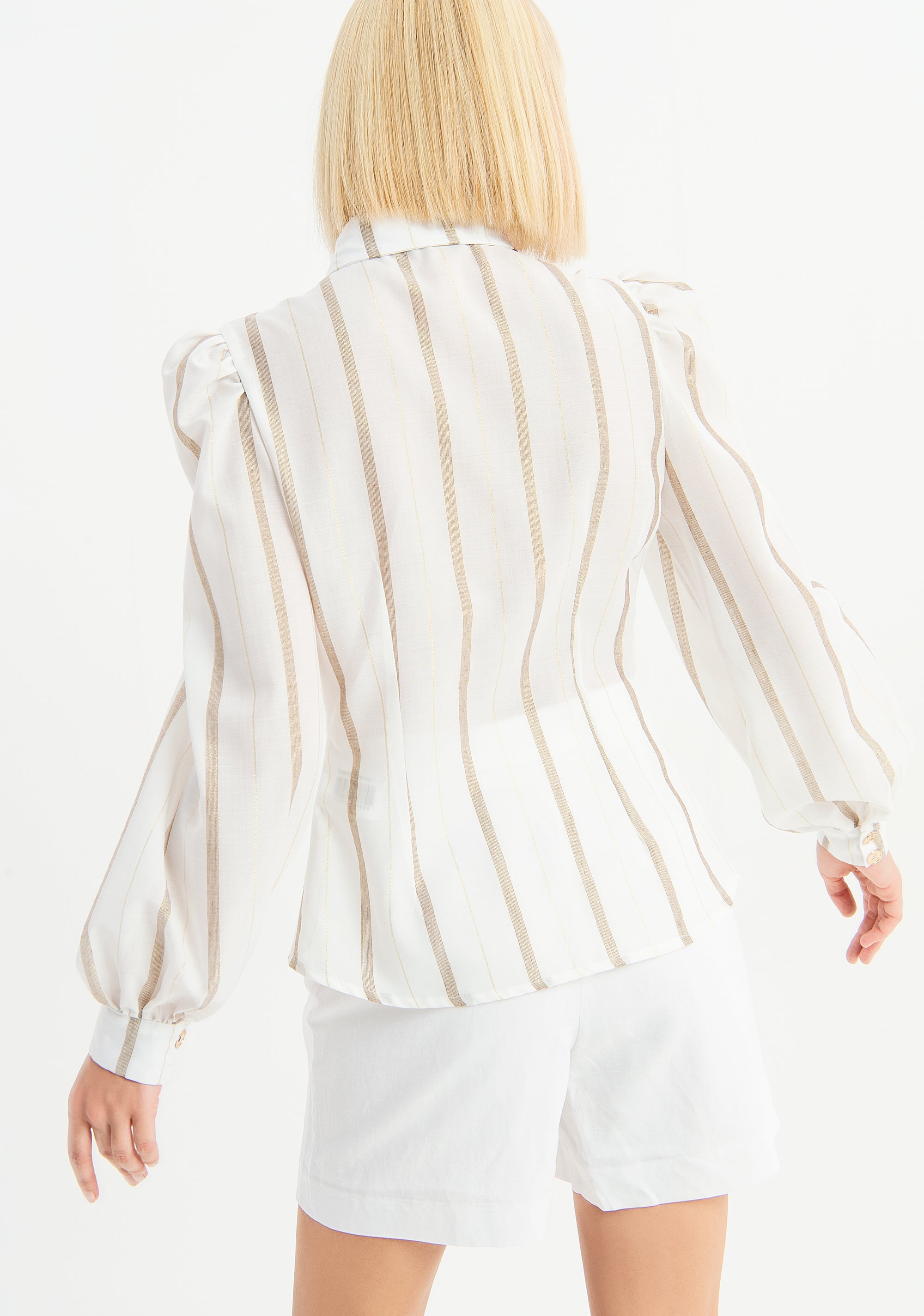 Camicia regular con maniche a sbuffo