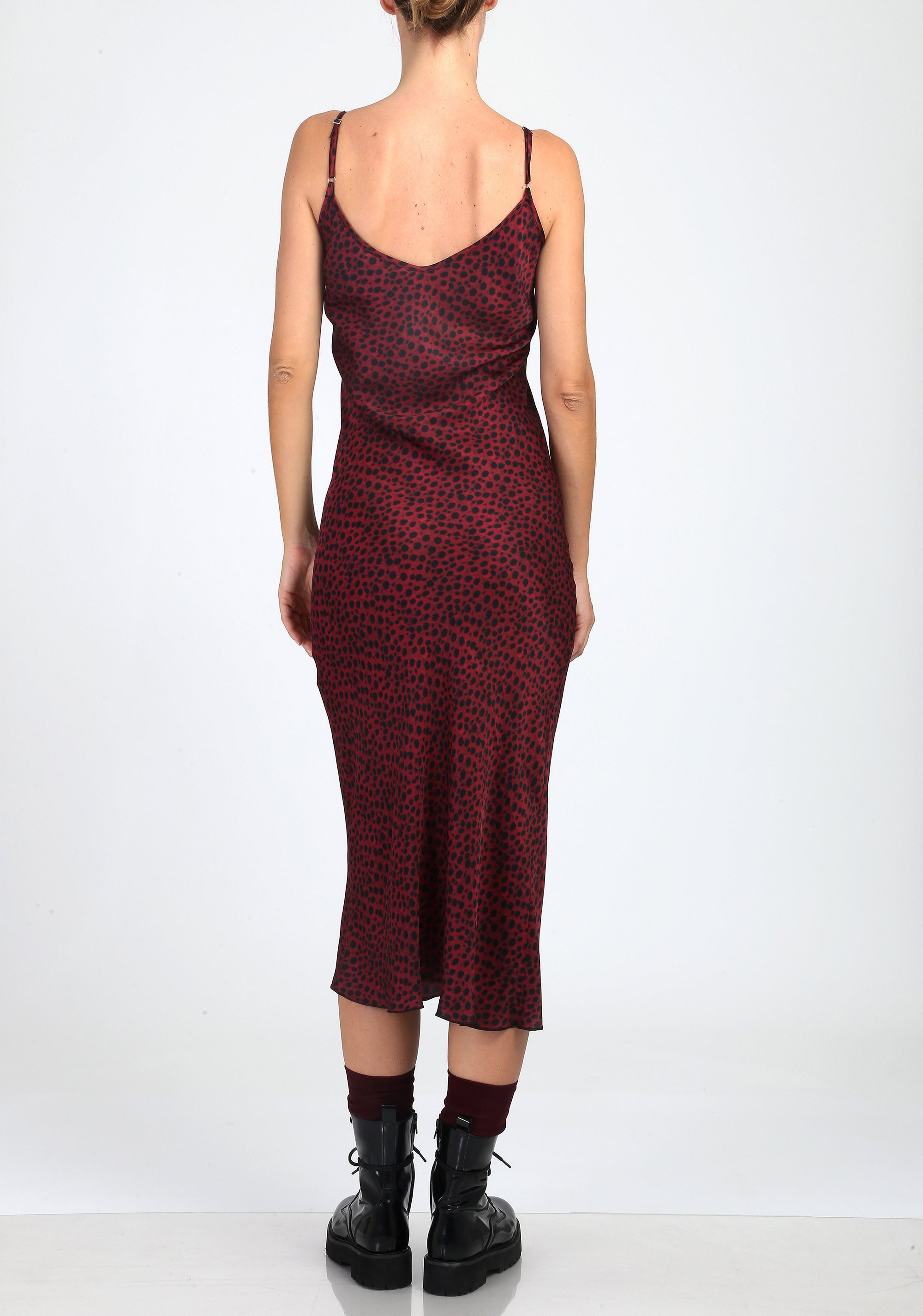 Abito lungo con pizzo