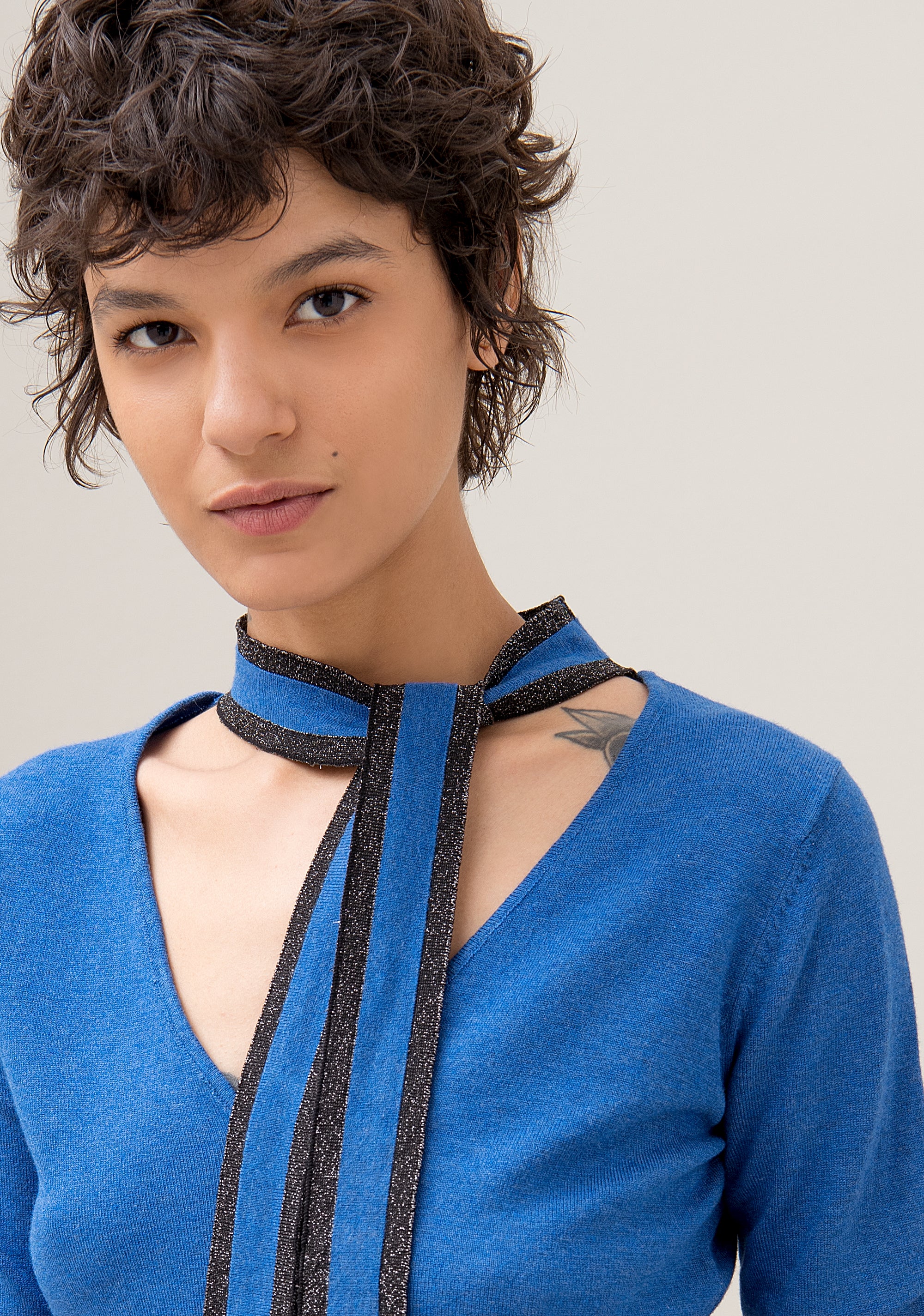 Maglia regular con scollo ampio