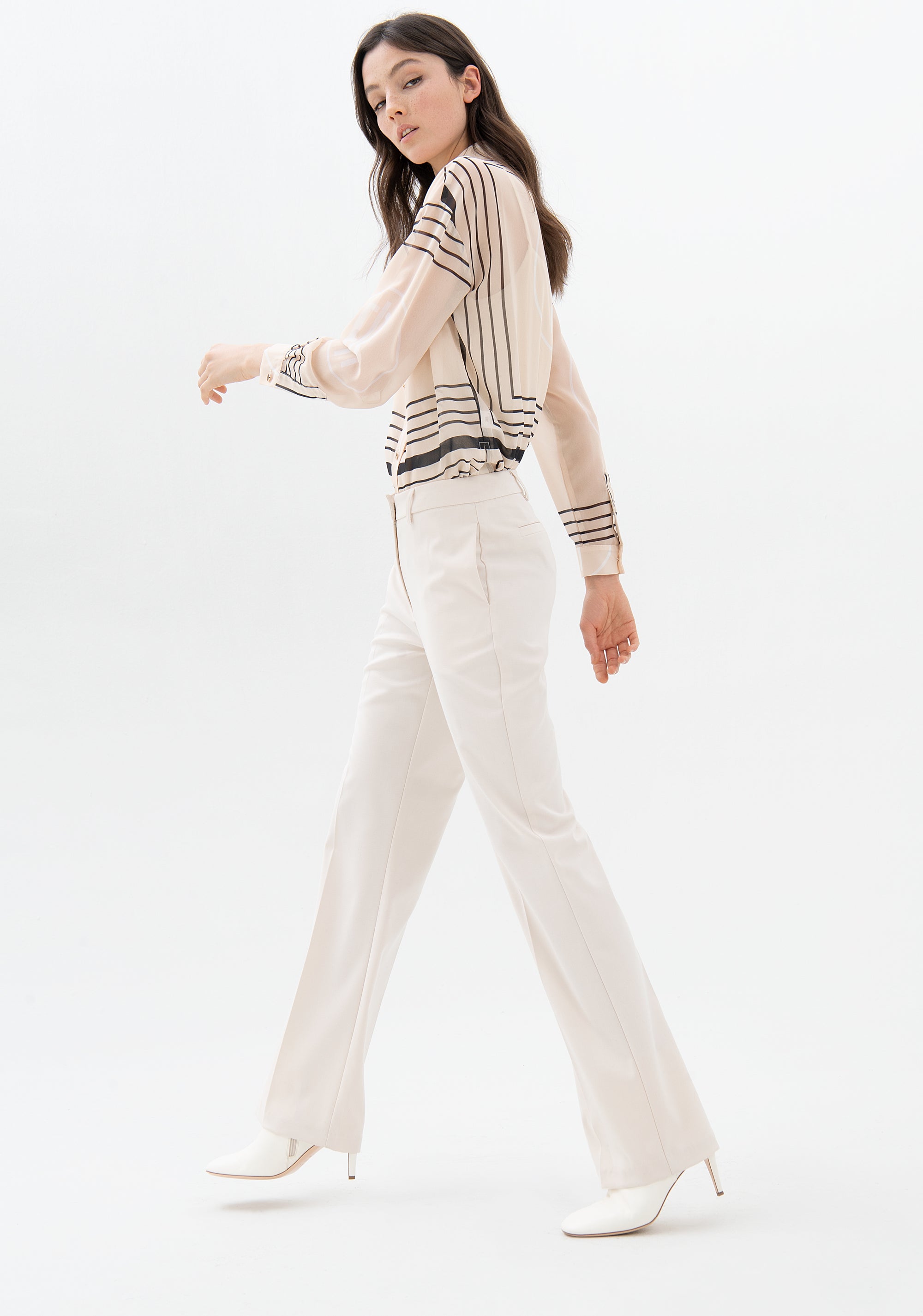 Pantalone bootcut in tessuto tecnico