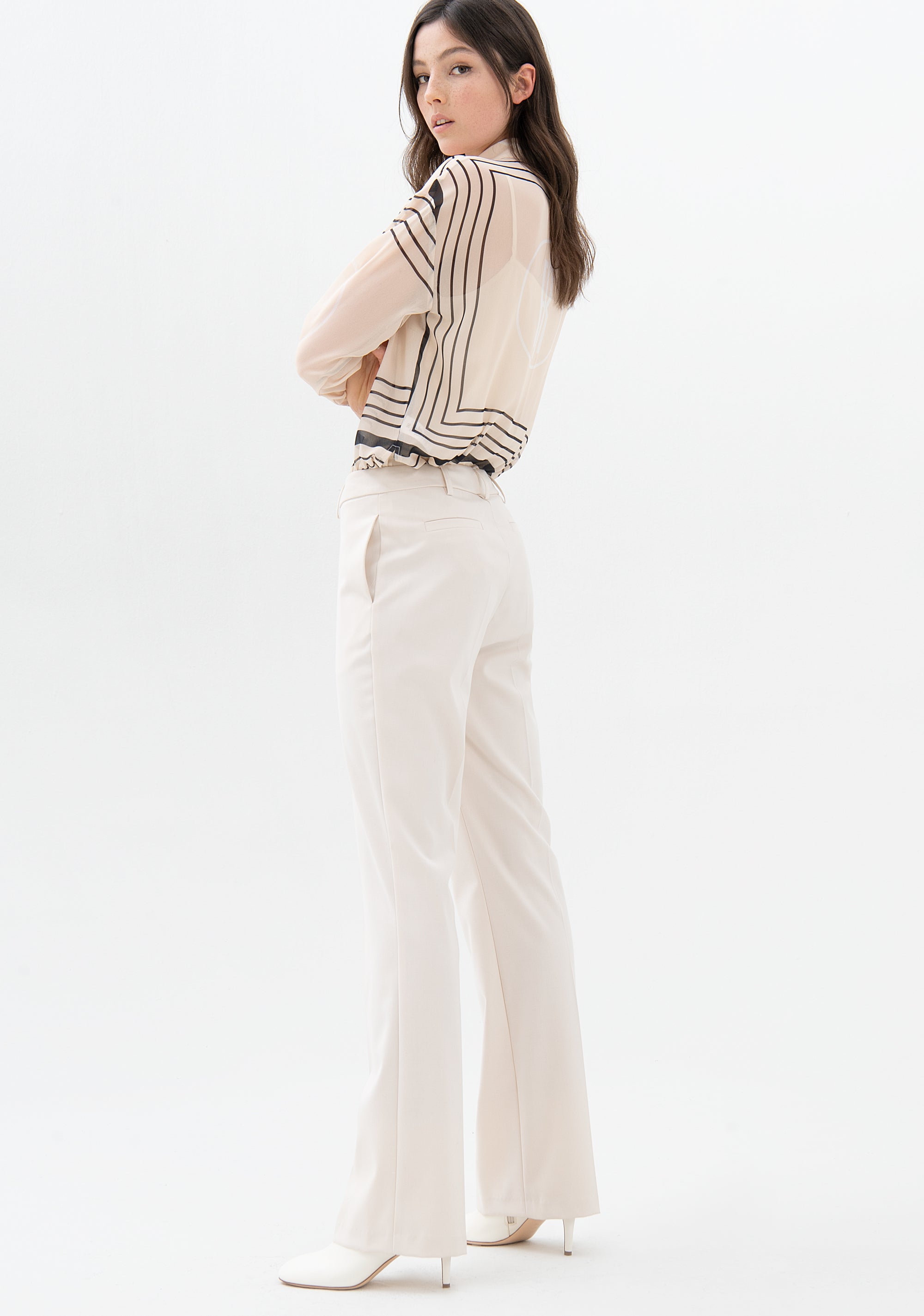 Pantalone bootcut in tessuto tecnico