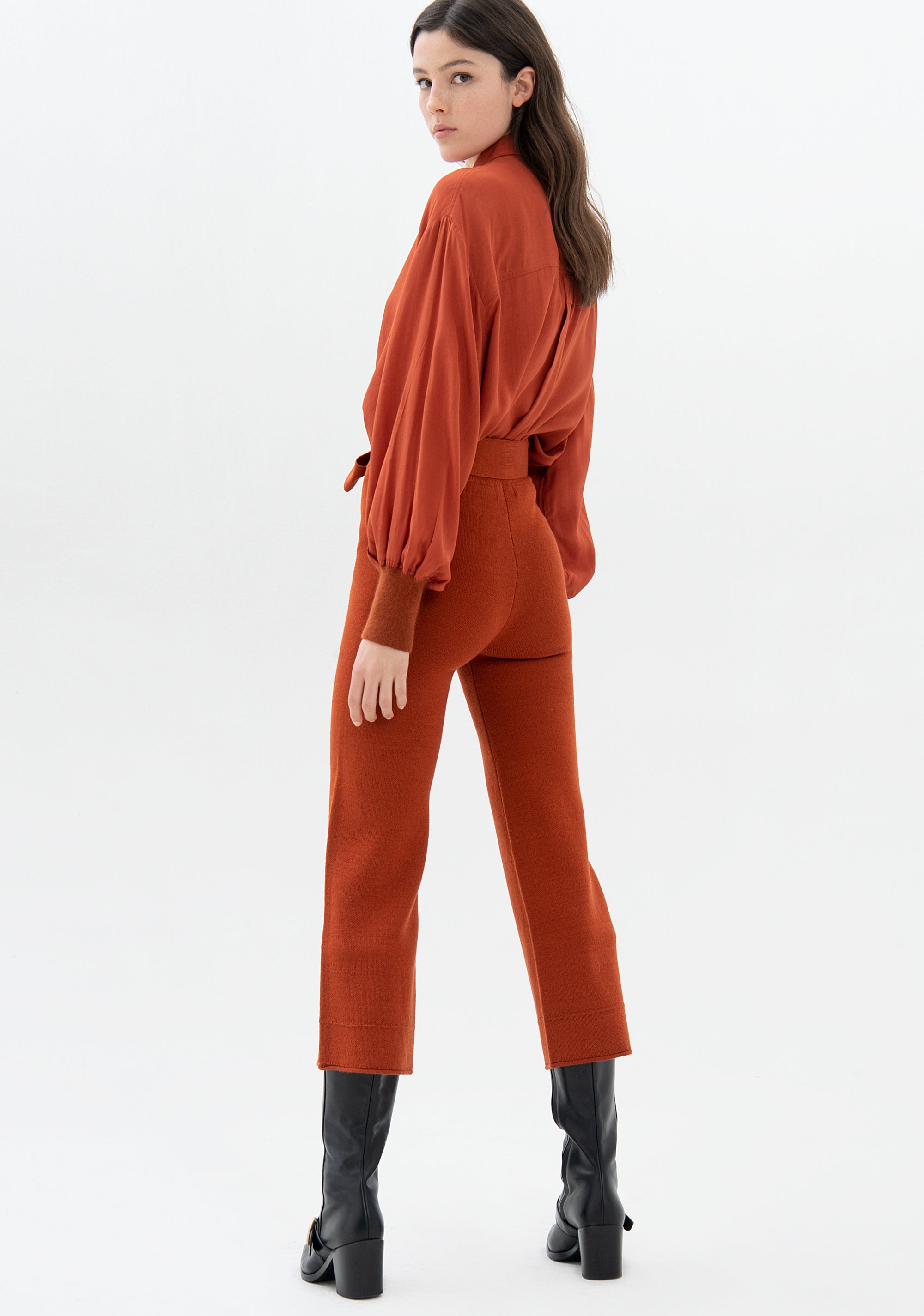 Pantaloni cropped in maglia