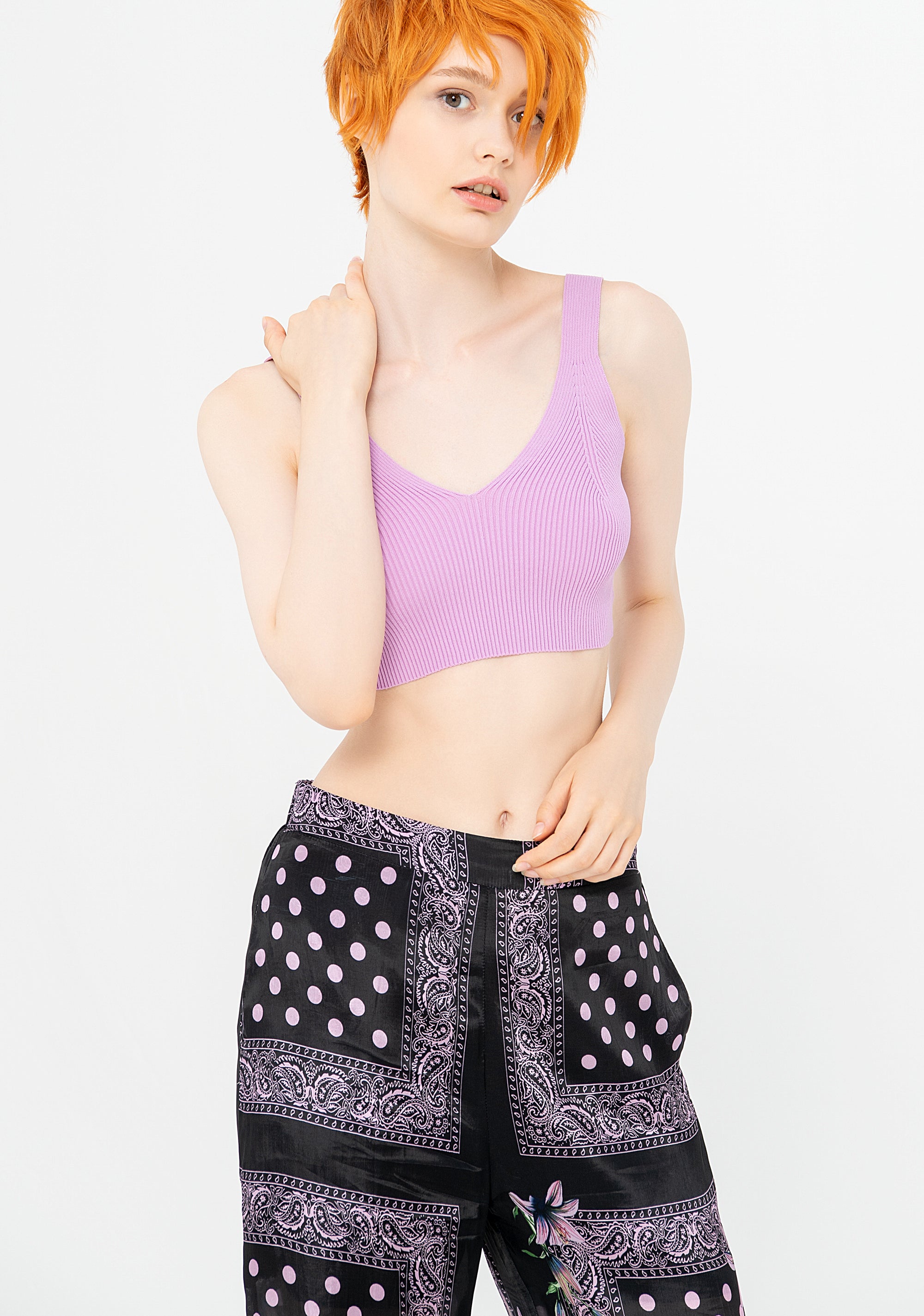 Pantalone ampio in fantasia foulard