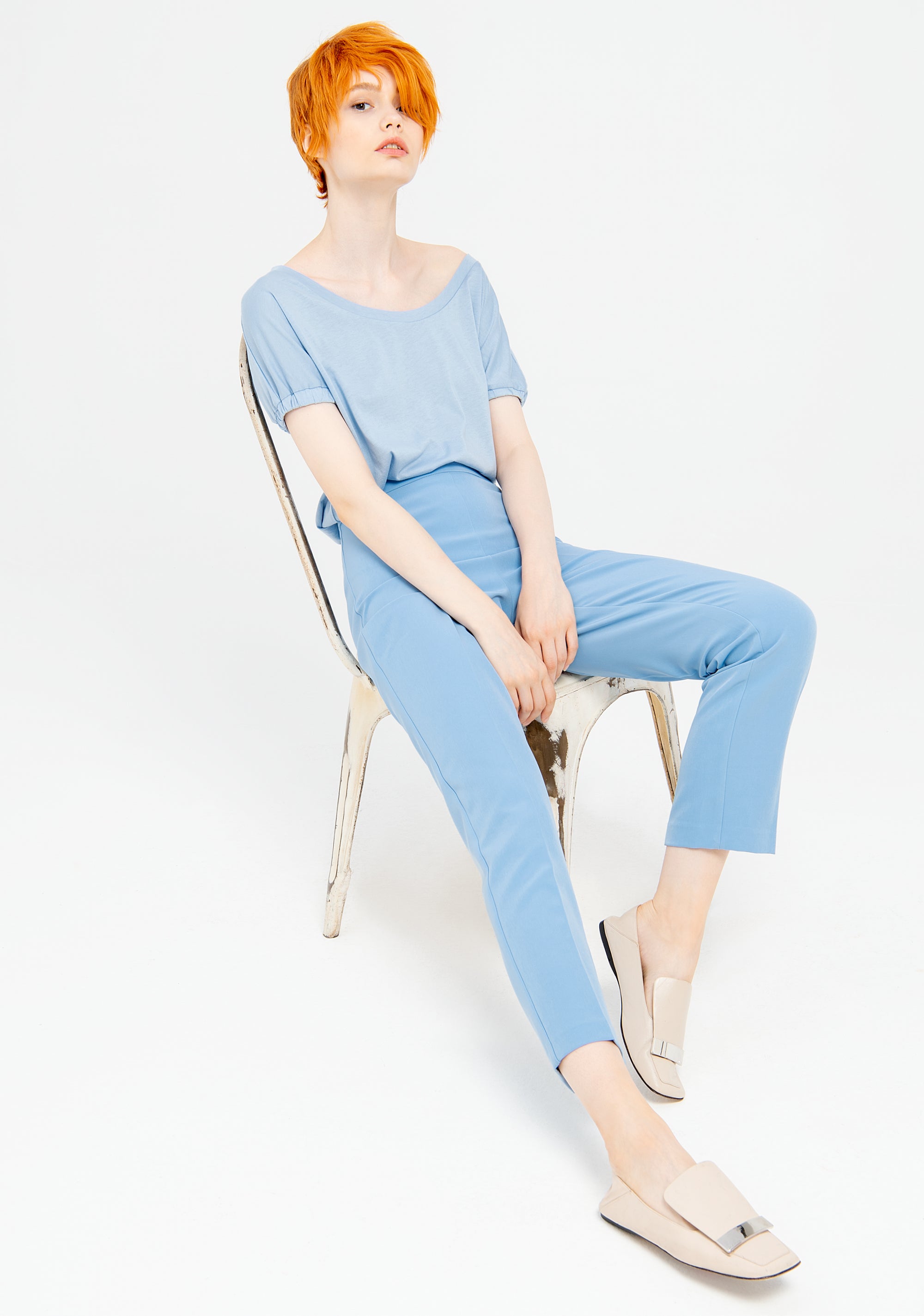 Pantalone carrot in tessuto tecnico