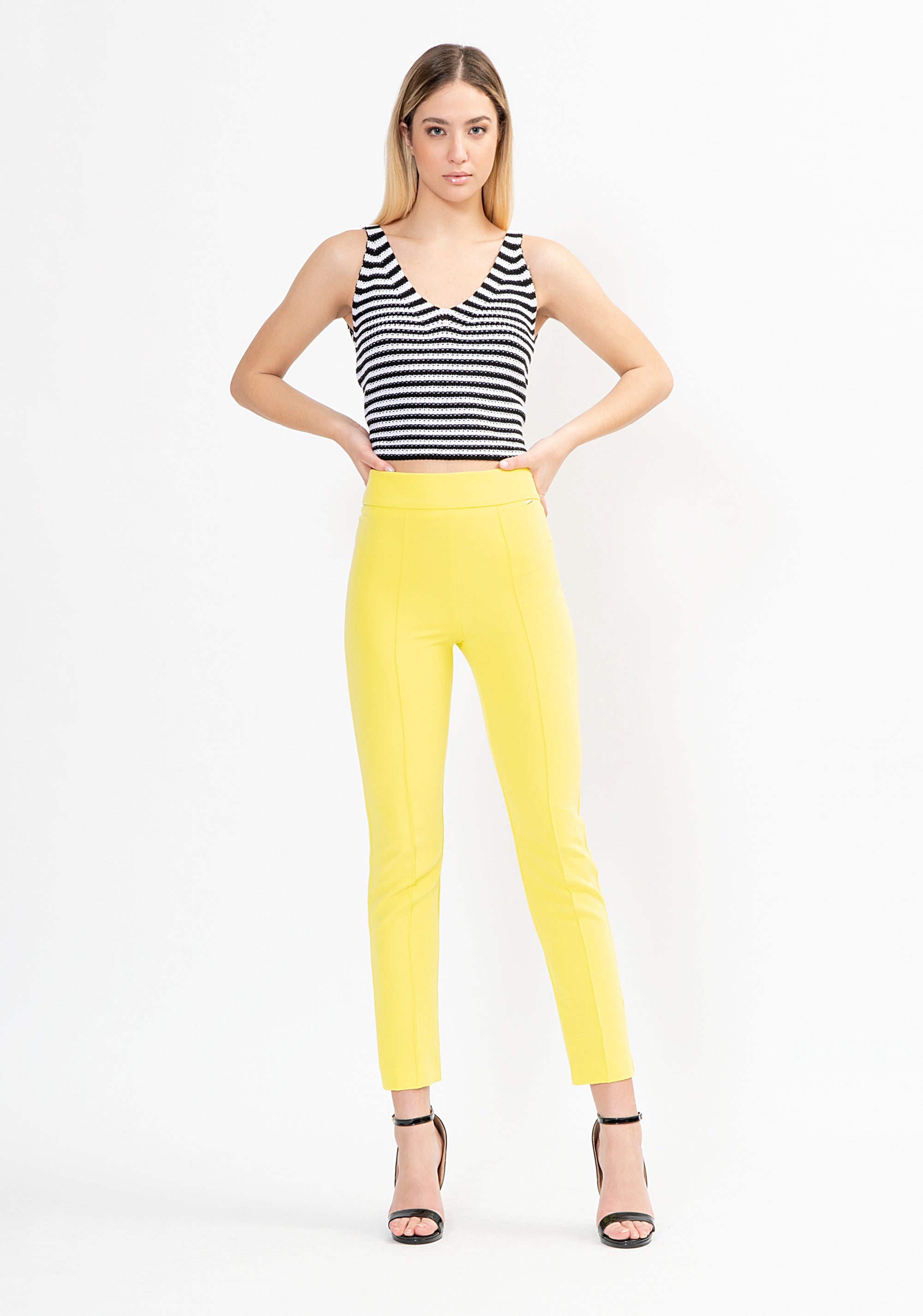 Pantalone slim in tessuto tecnico