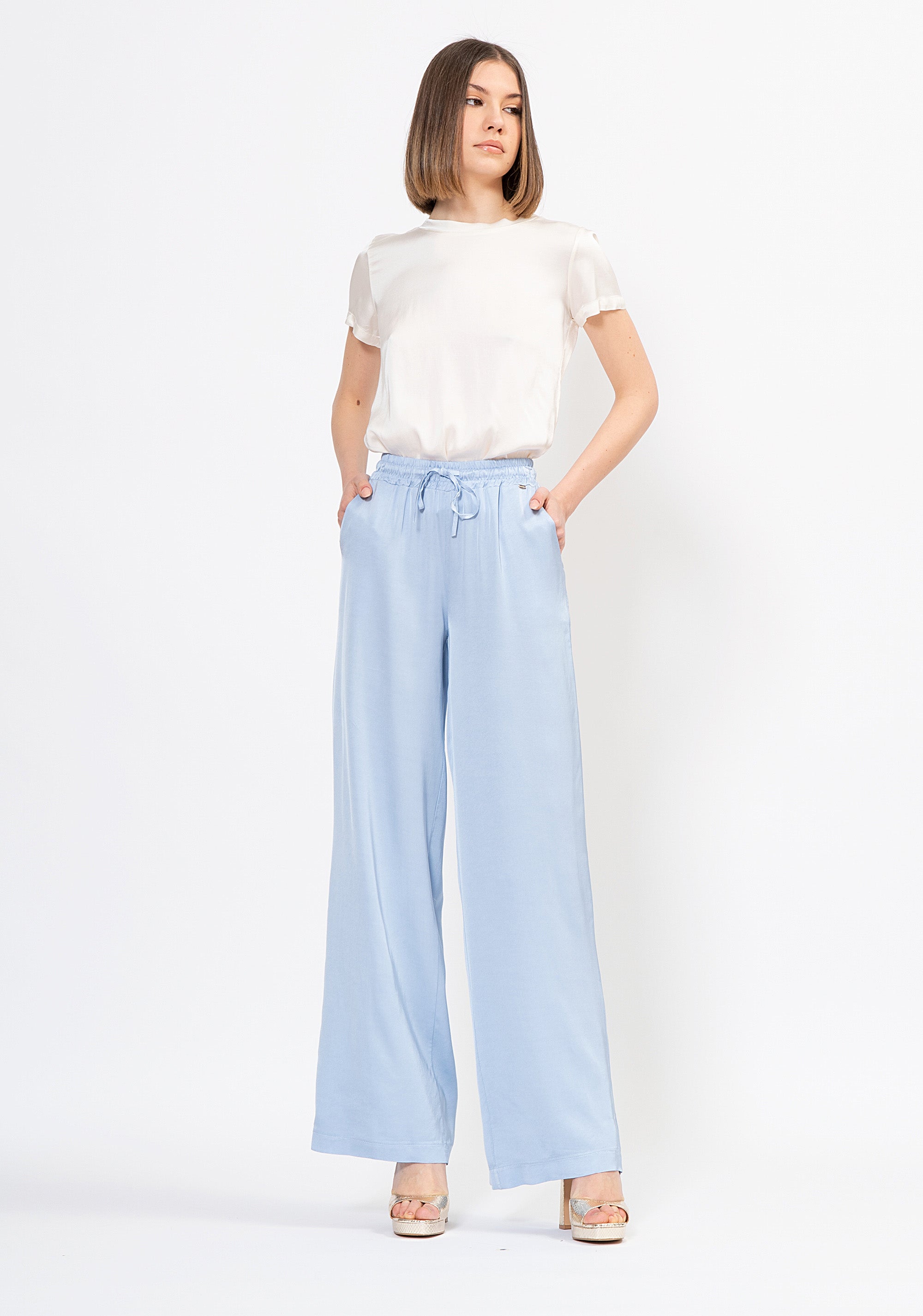 Pantalone palazzo ampio in viscosa fluida