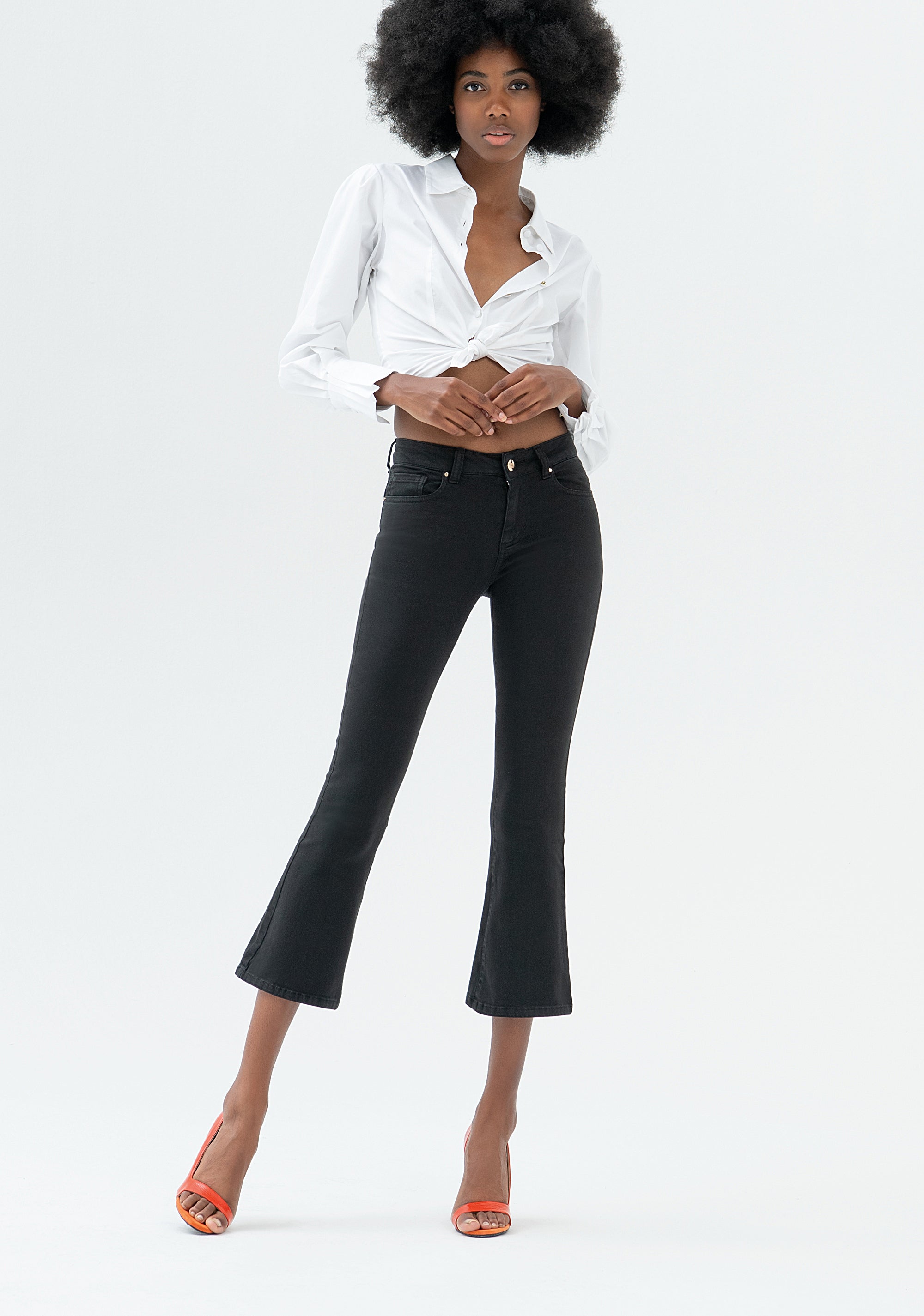 Jeans Bella flare cropped in sofisticato denim stretch colorato