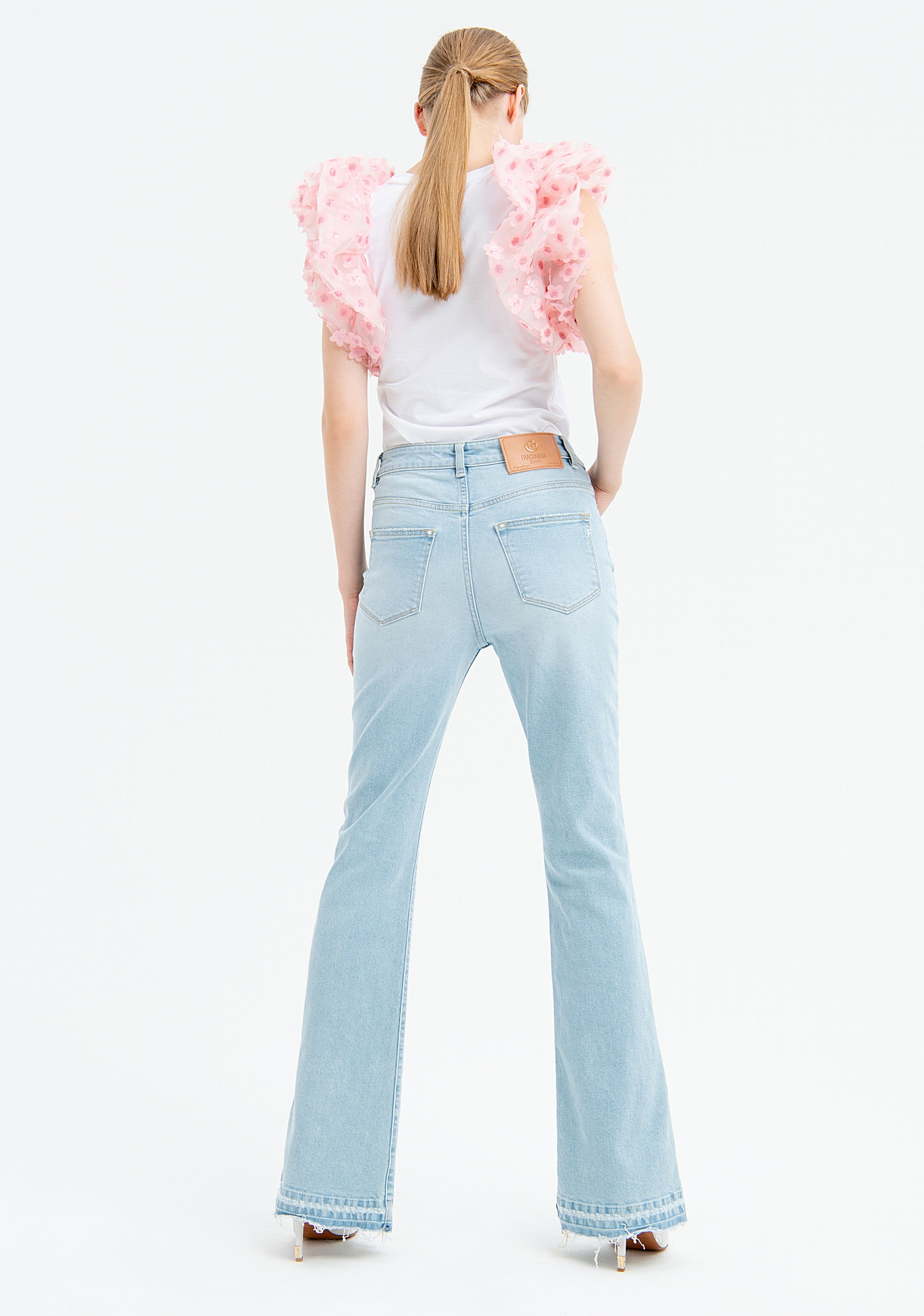 Jeans bootcut in denim con lavaggio chiaro