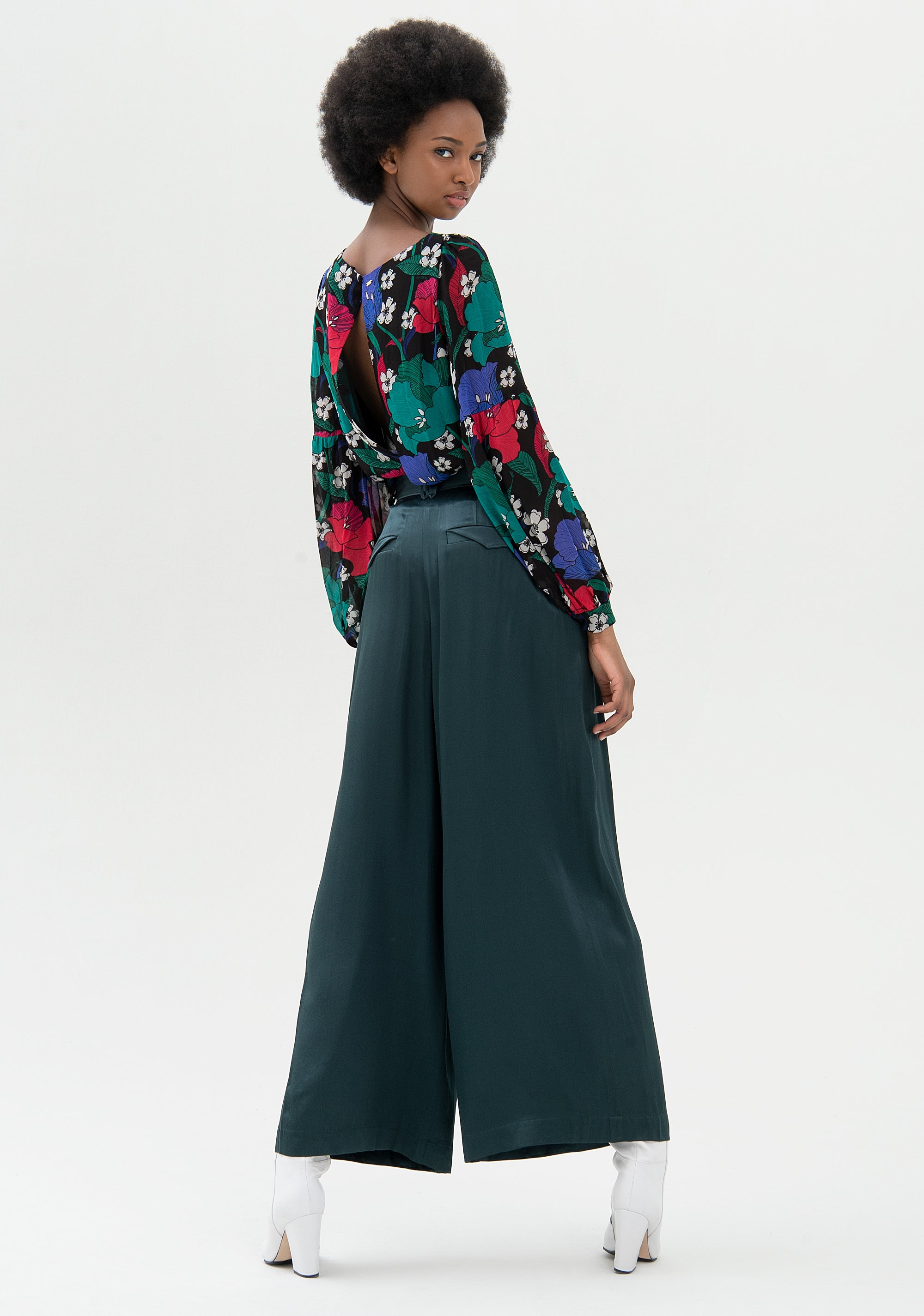 Pantalone palazzo flare in raso