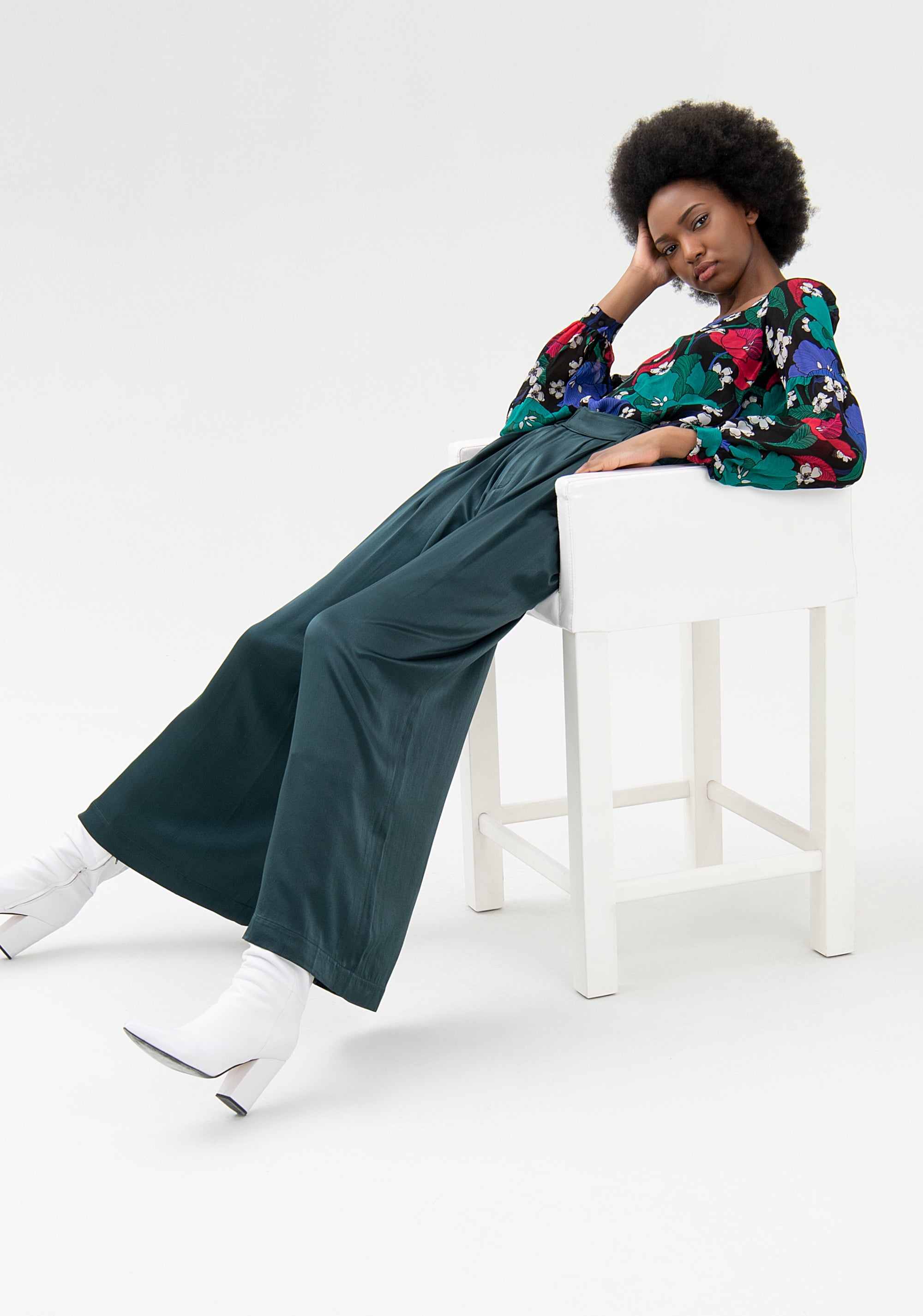 Pantalone palazzo flare in raso