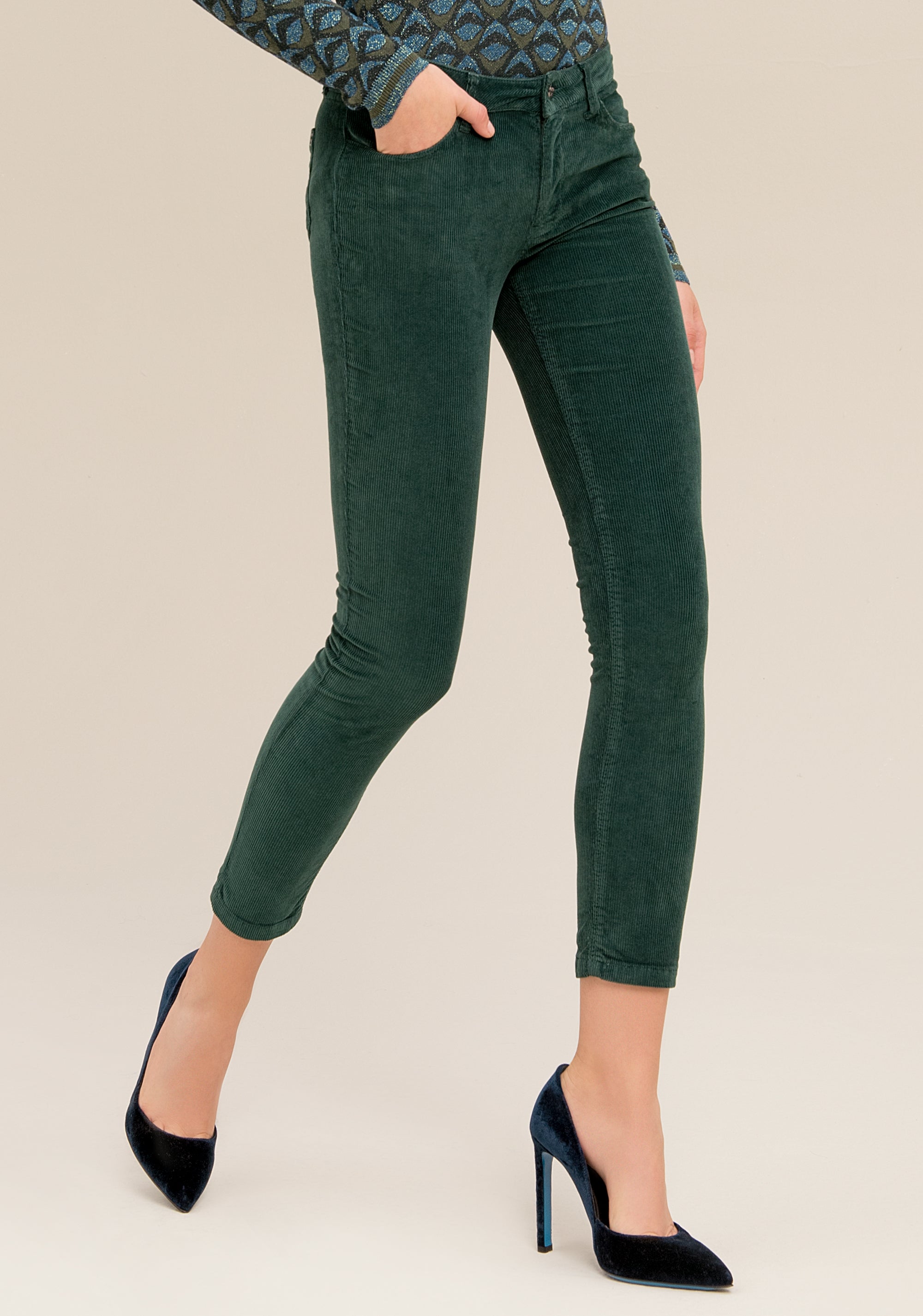 Pantalone aderente