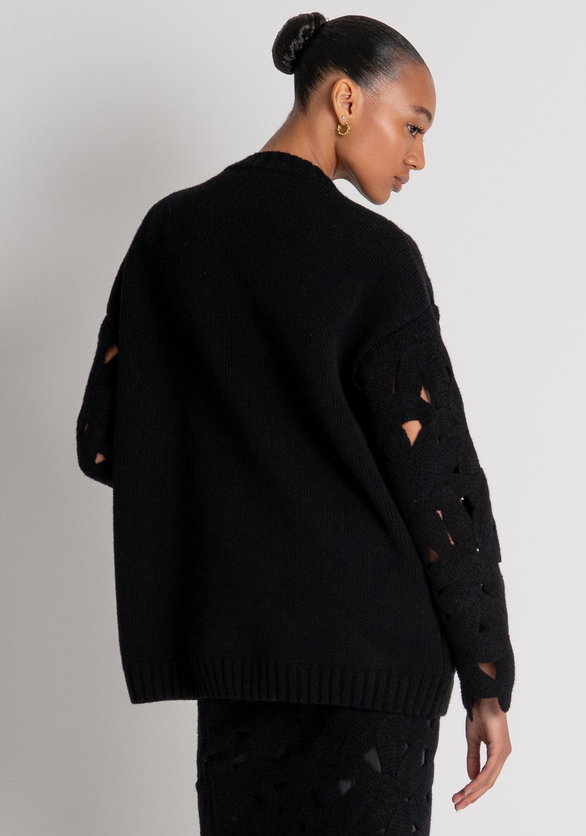 Cardigan regular aperto macramè in lana merinos B126WT8070K567R6 FRACOMINA