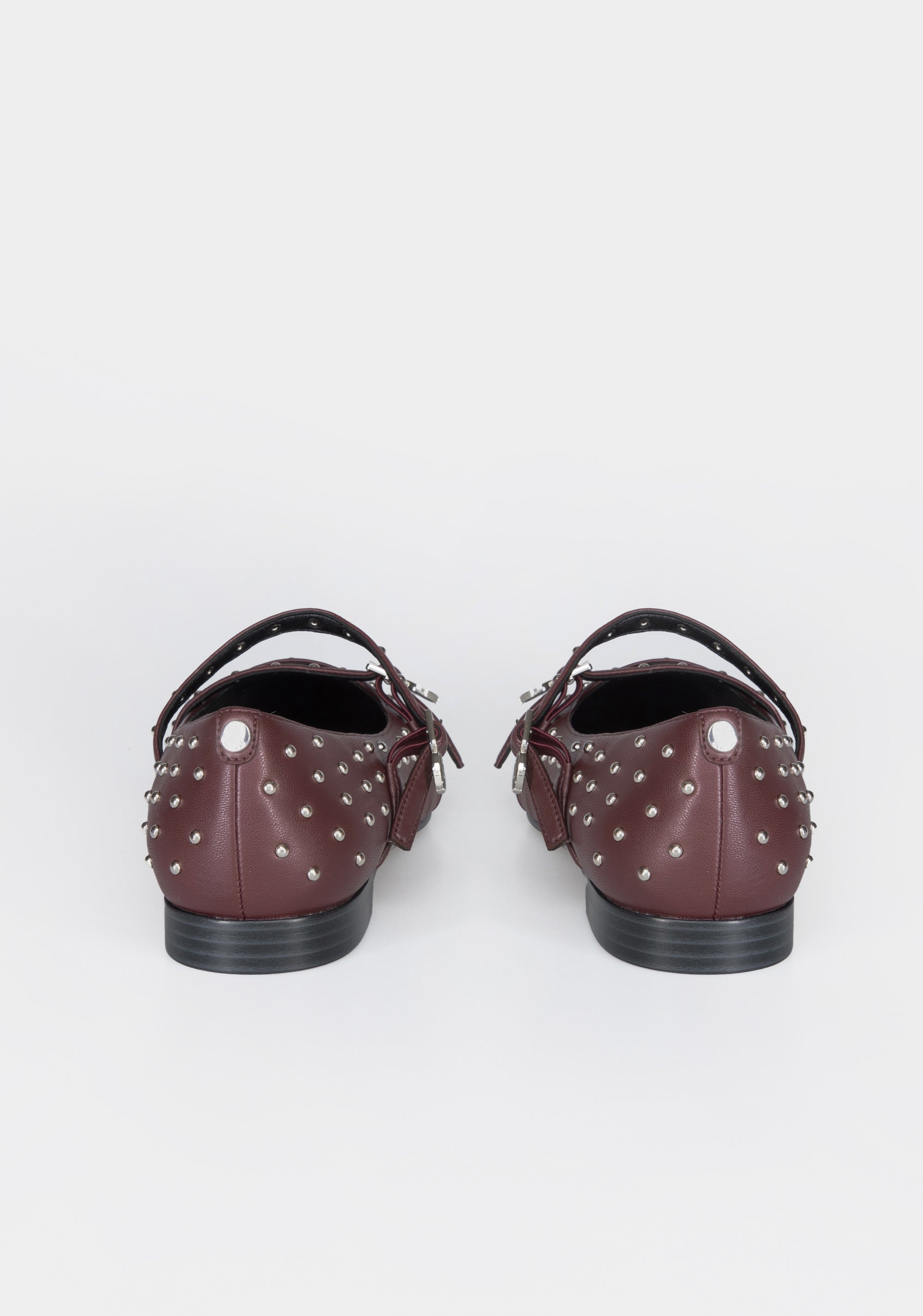 Mary Jane Flat con Borchie e Fibbie Metalliche