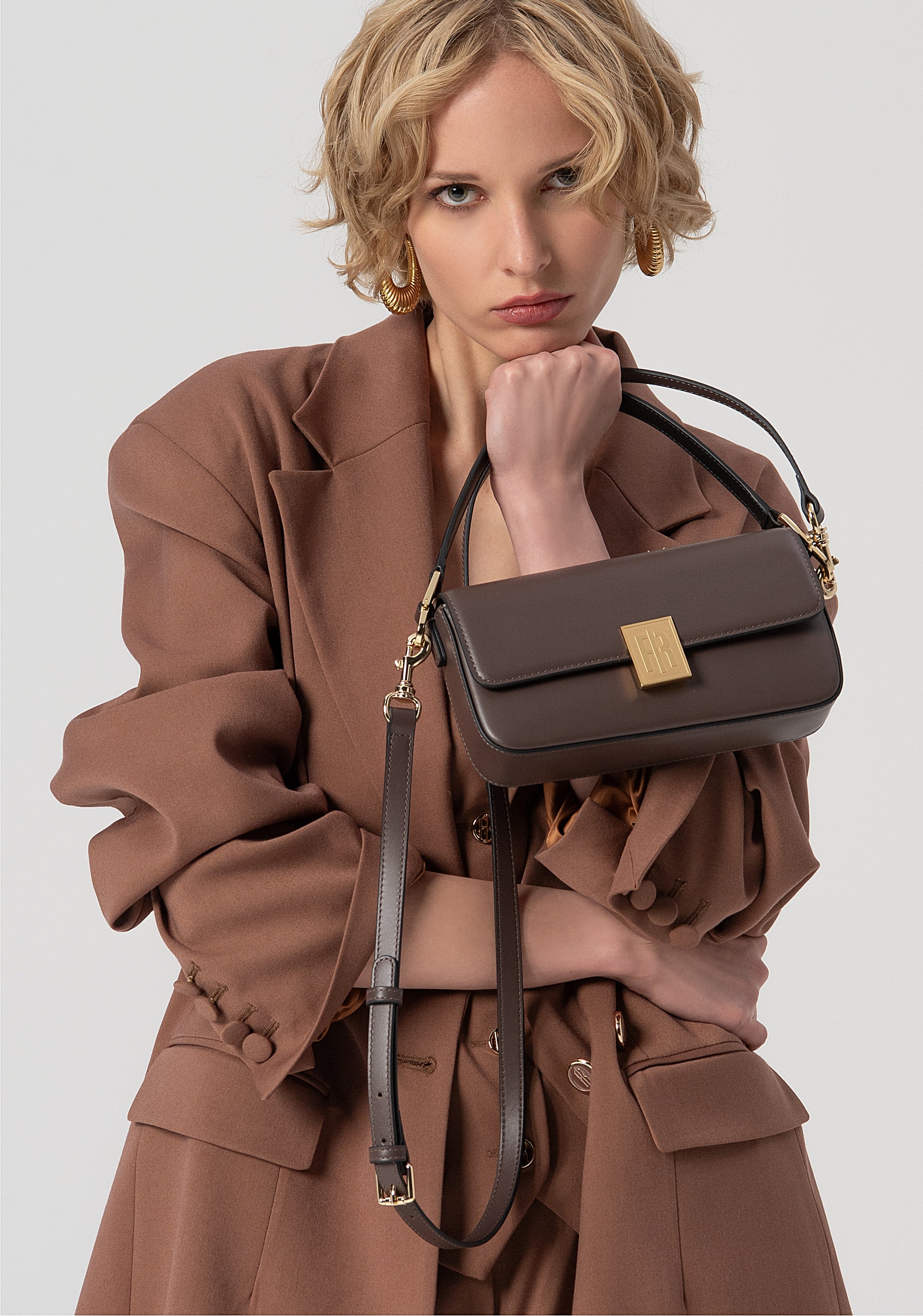 Borsa A Spalla Rettangolare con Logo FR Dorato