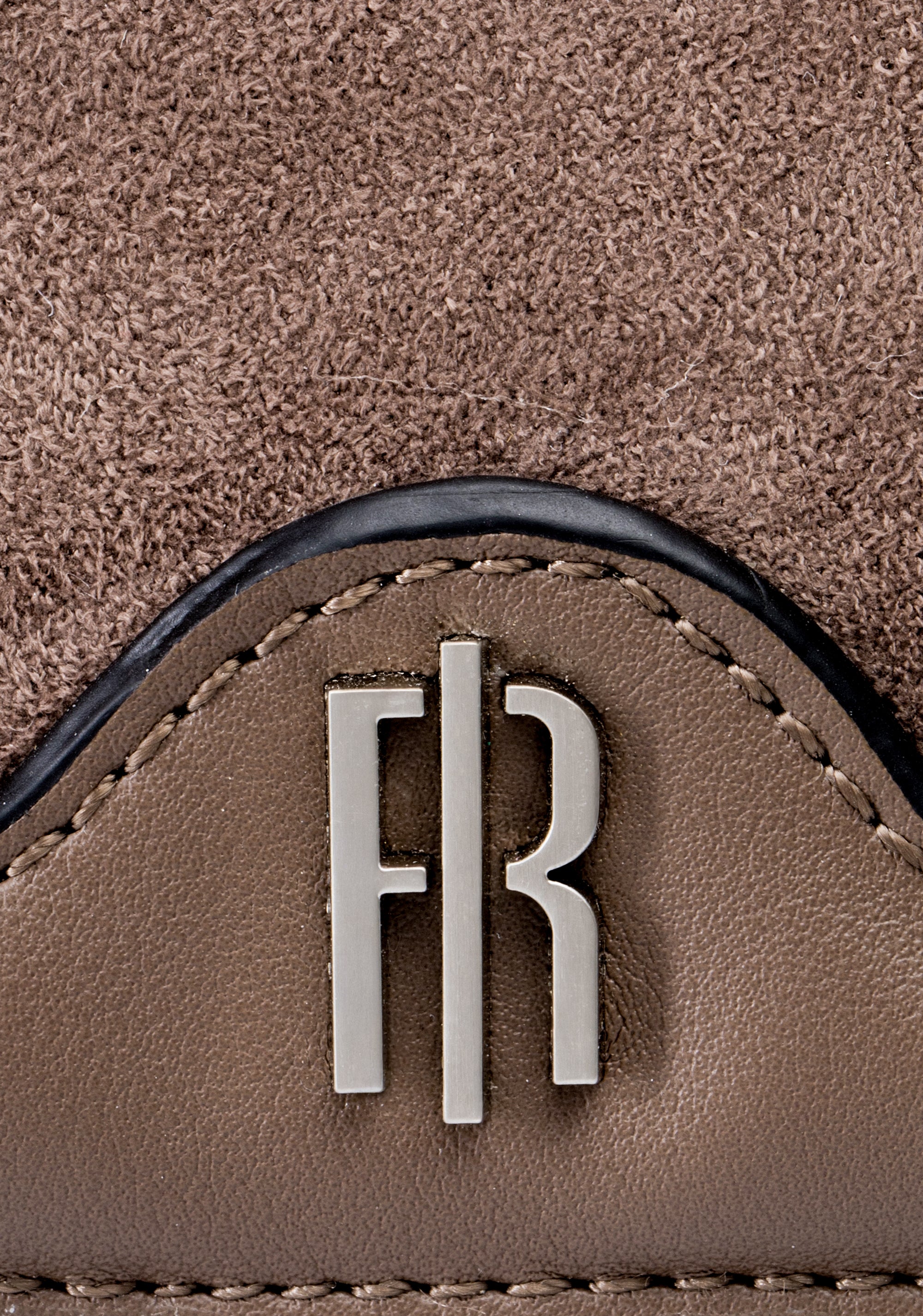 Borsa Clutch Tracolla Minimal con Logo FR Dorato