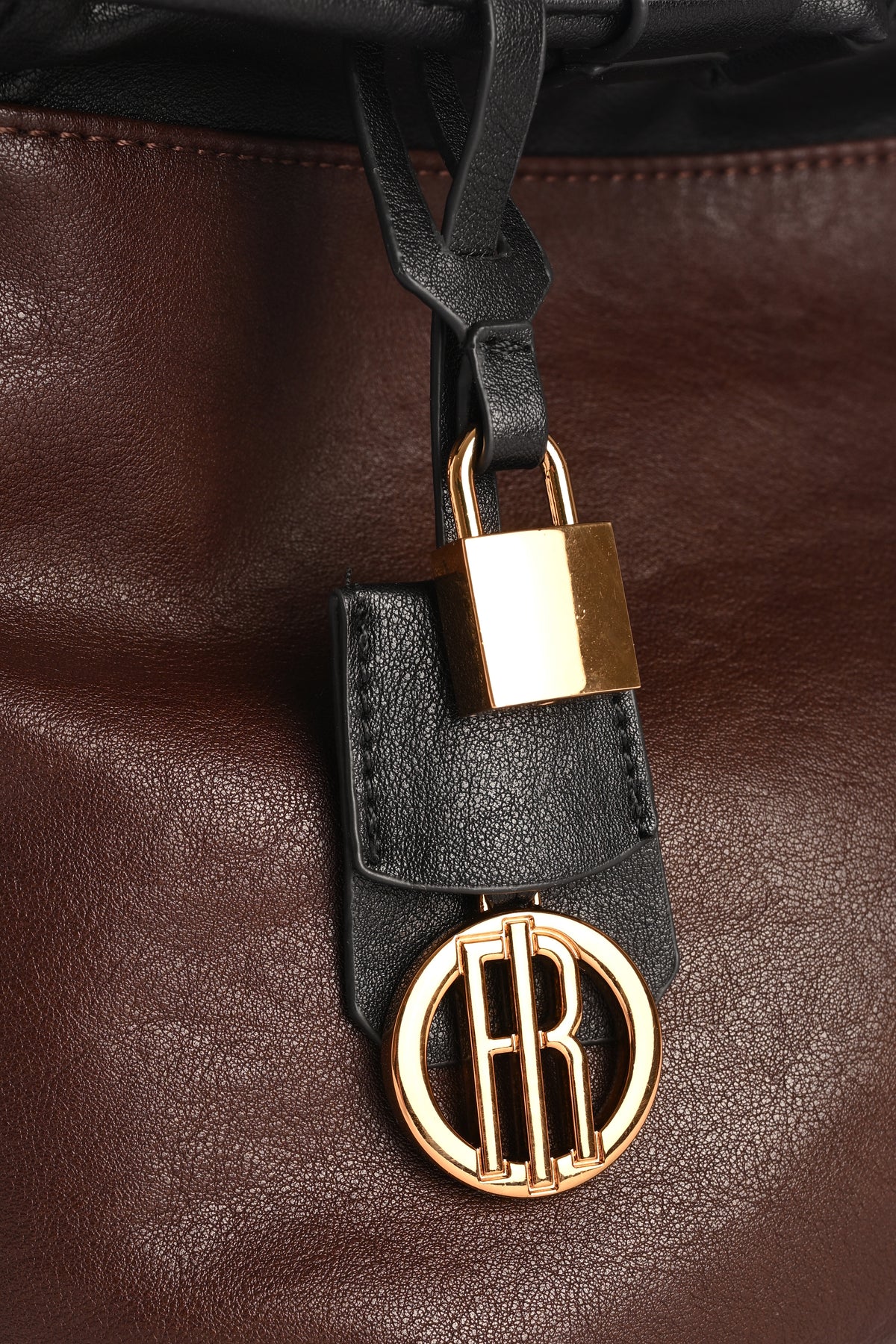 Borsa a spalla in finta pelle FB26WB6001P41101 FRACOMINA