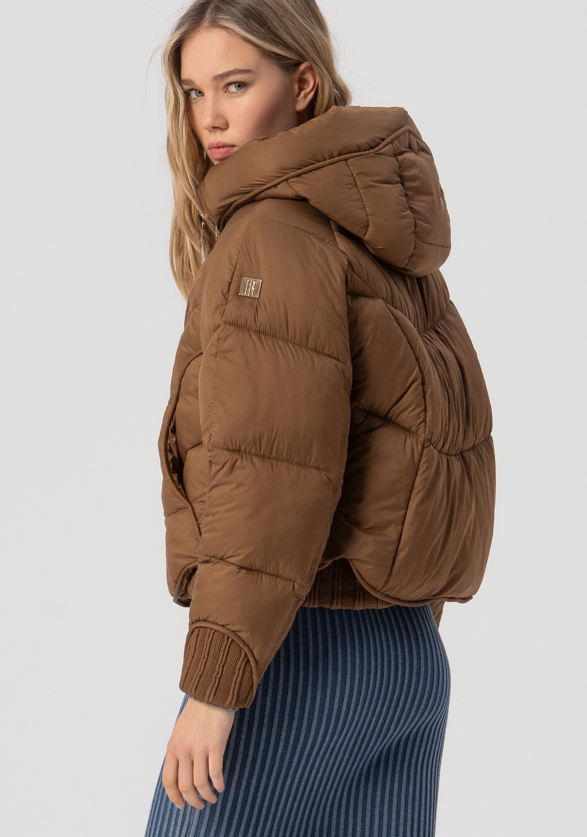 Piumino regolare imbottito in nylon FJ25WC3002O42301-A25 Fracomina