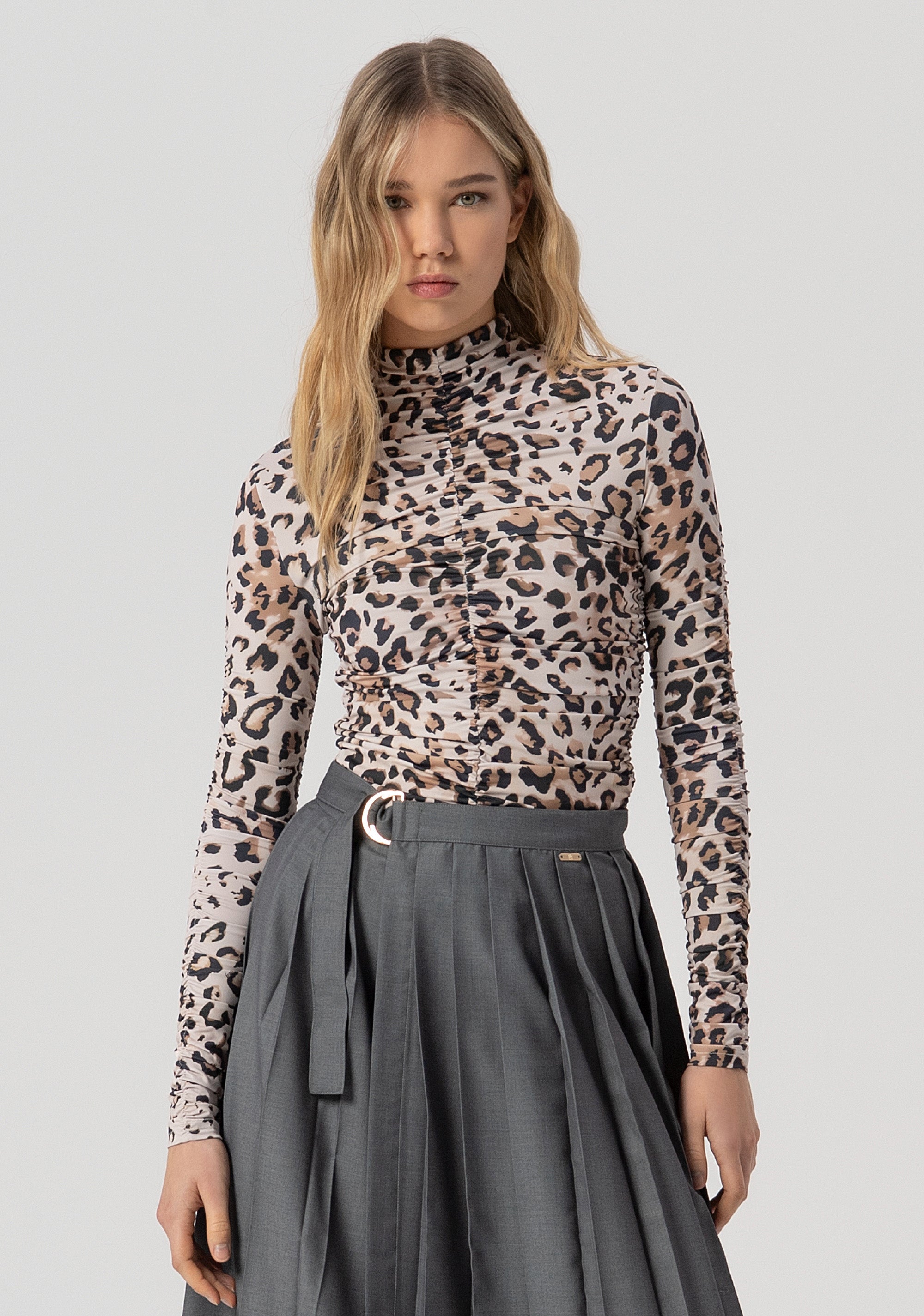 Top aderente in fantasia animalier FJ25WT3001J47201-C80 Fracomina