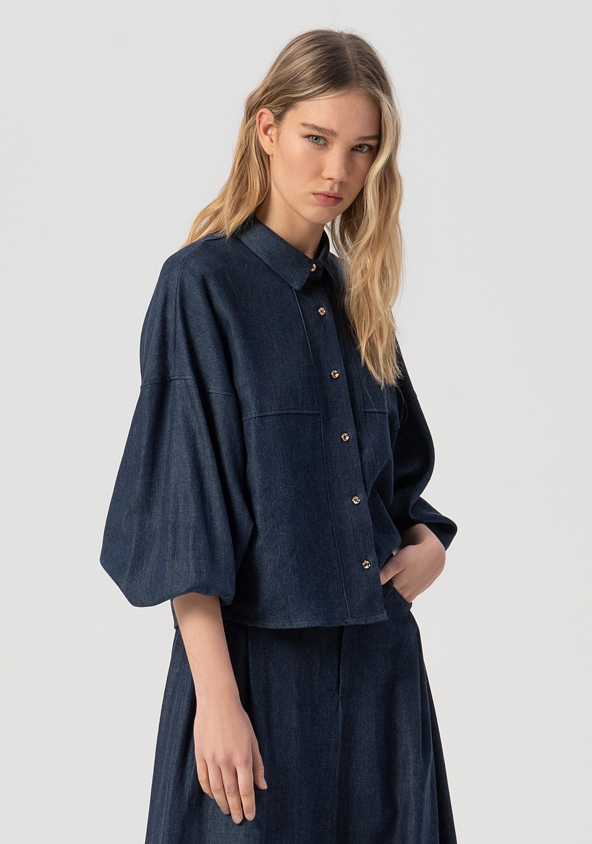 Camicia over in chambray con lavaggio raw FJ25WT6004W78301-166 Fracomina