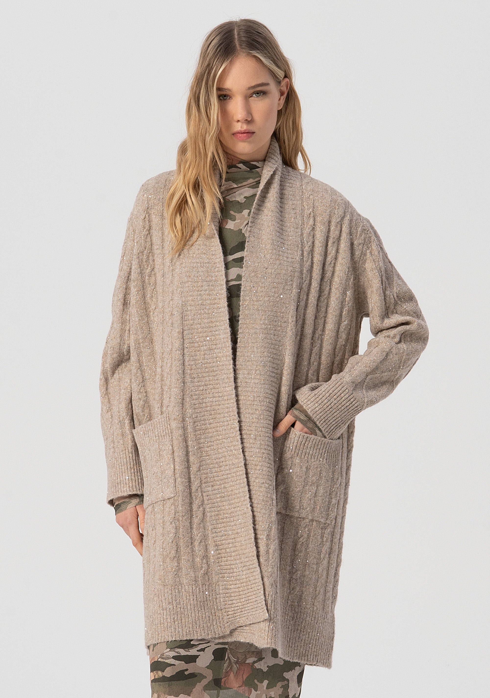 Cardigan over lungo con punto treccia FJ25WT8003K474N6-257 Fracomina