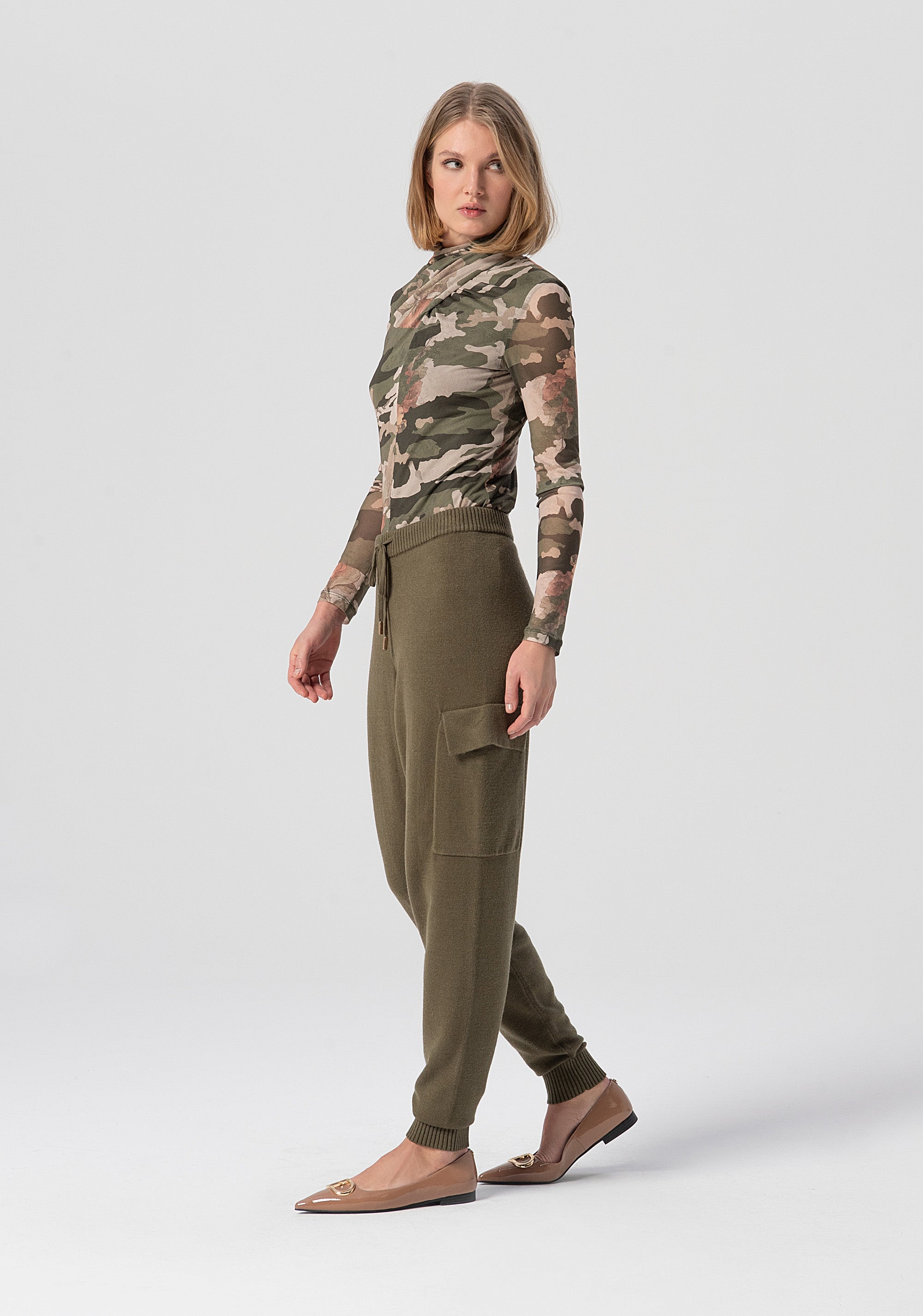 Pantalone regular modello jogger in maglia FJ25WV2001K50201-M20 Fracomina