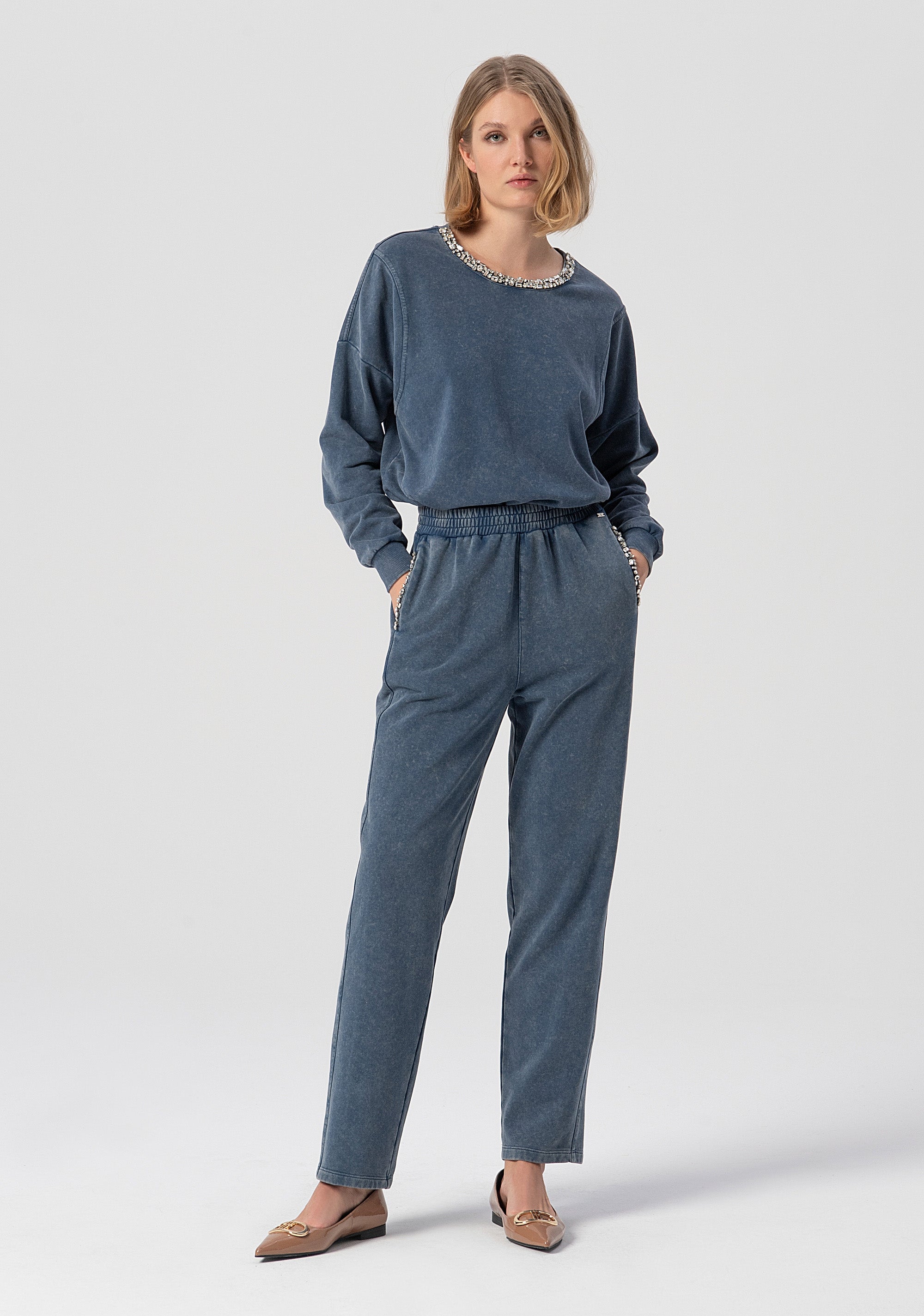 Pantalone regular modello jogger in felpa FJ25WV7003F409O3-166 Fracomina